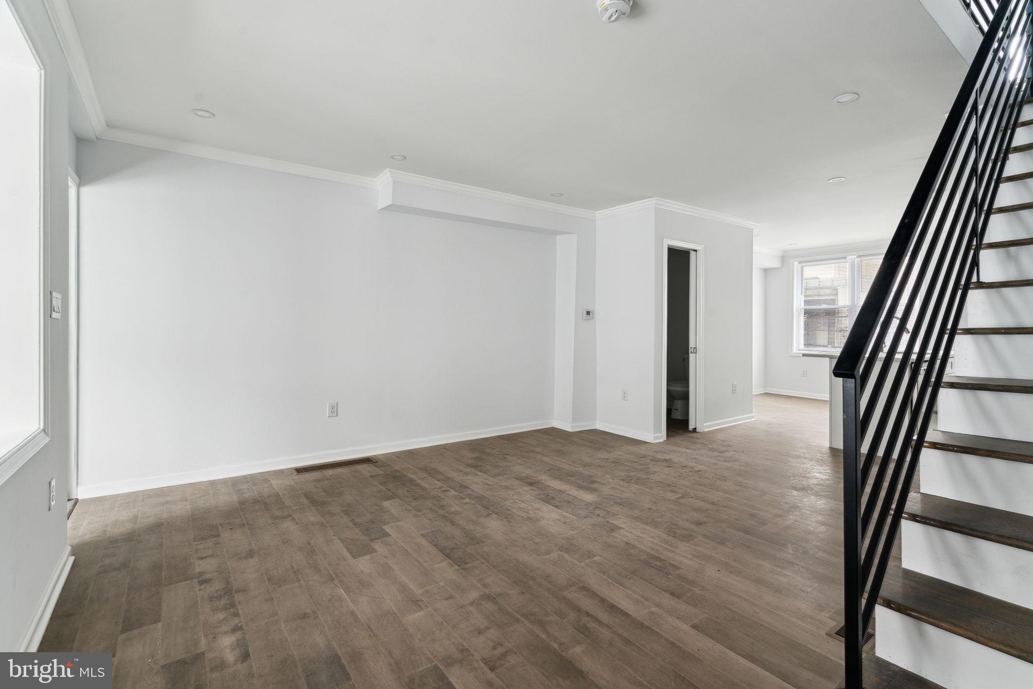 2041 S BUCKNELL STREET