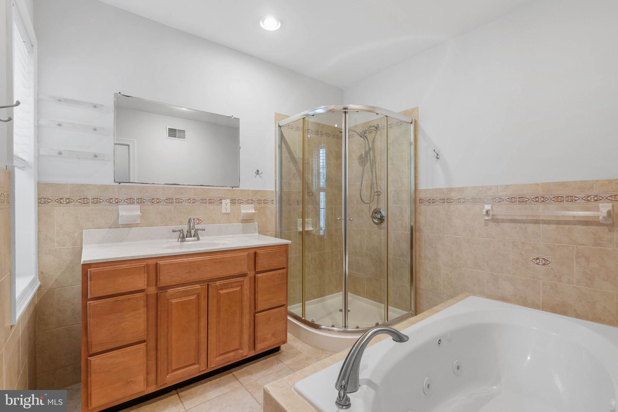 614 S LECOUNT STREET