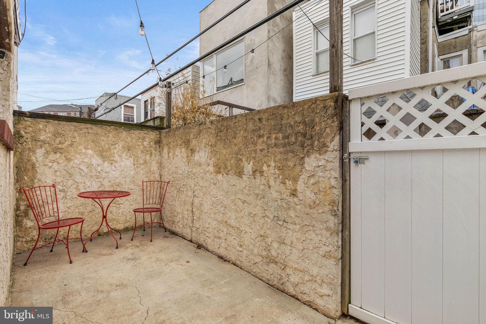 614 S LECOUNT STREET