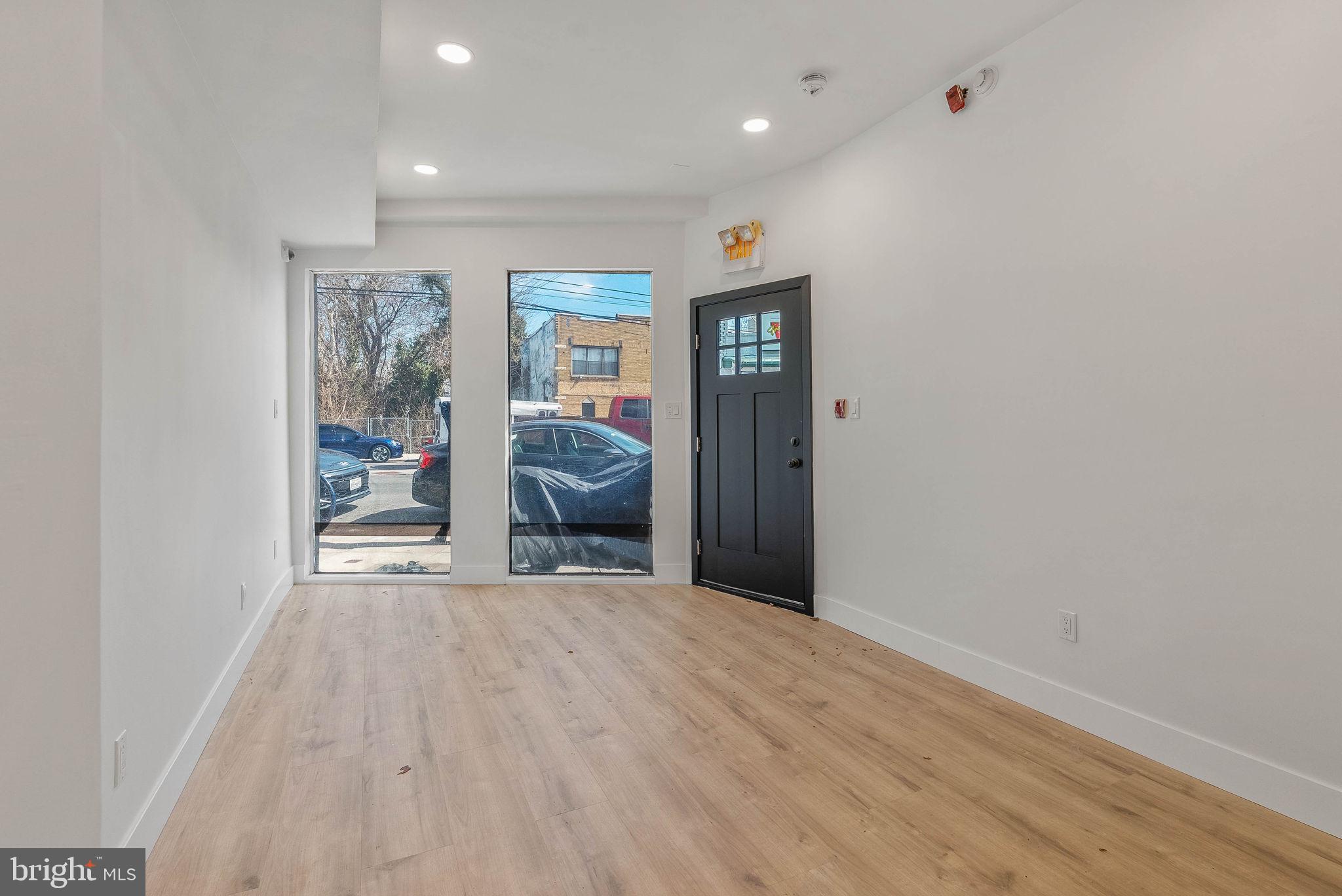 1326 POINT BREEZE AVENUE