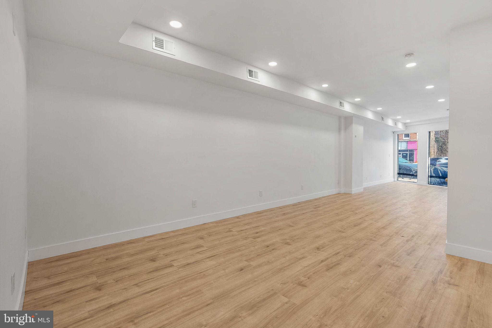 1326 POINT BREEZE AVENUE