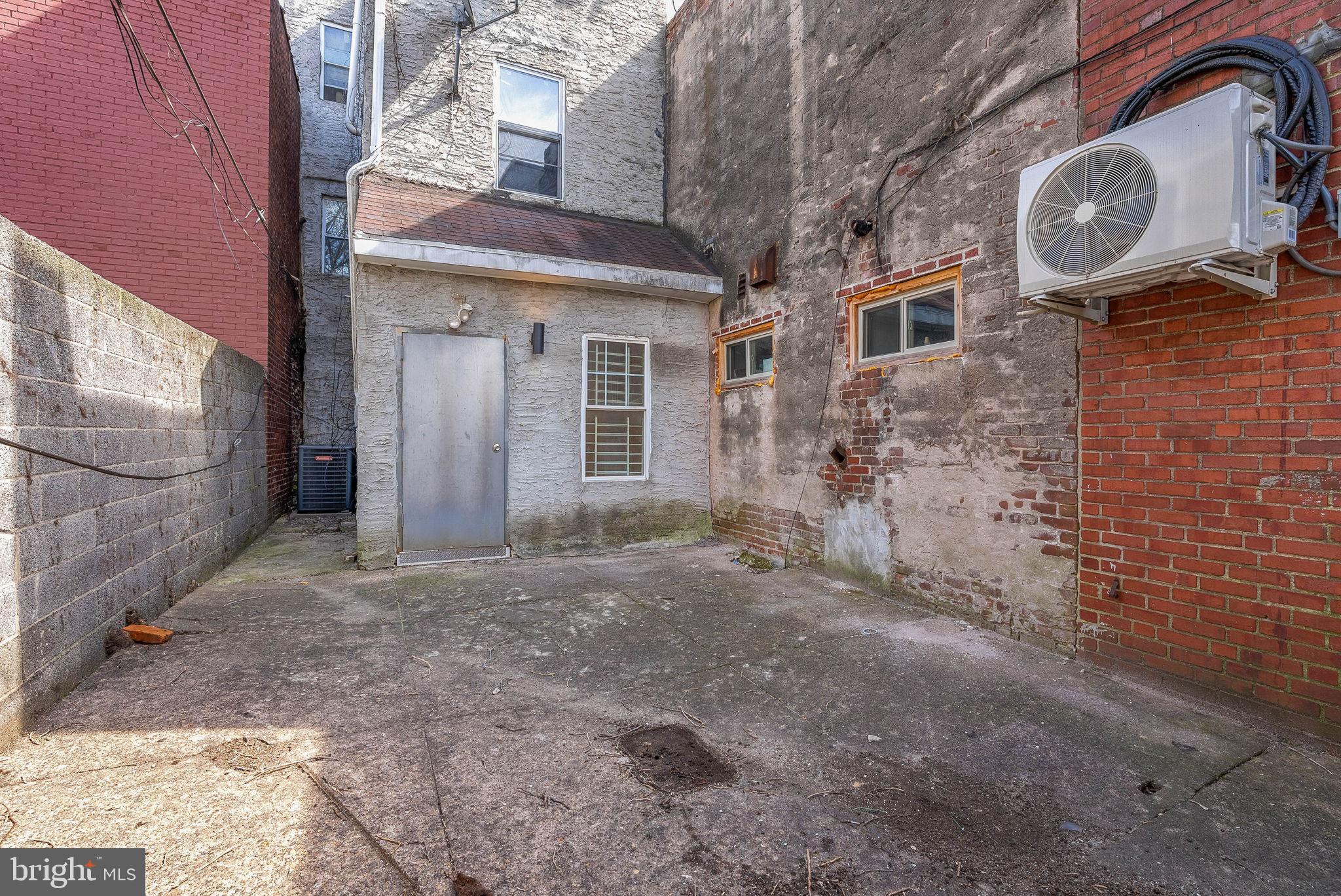 1326 POINT BREEZE AVENUE