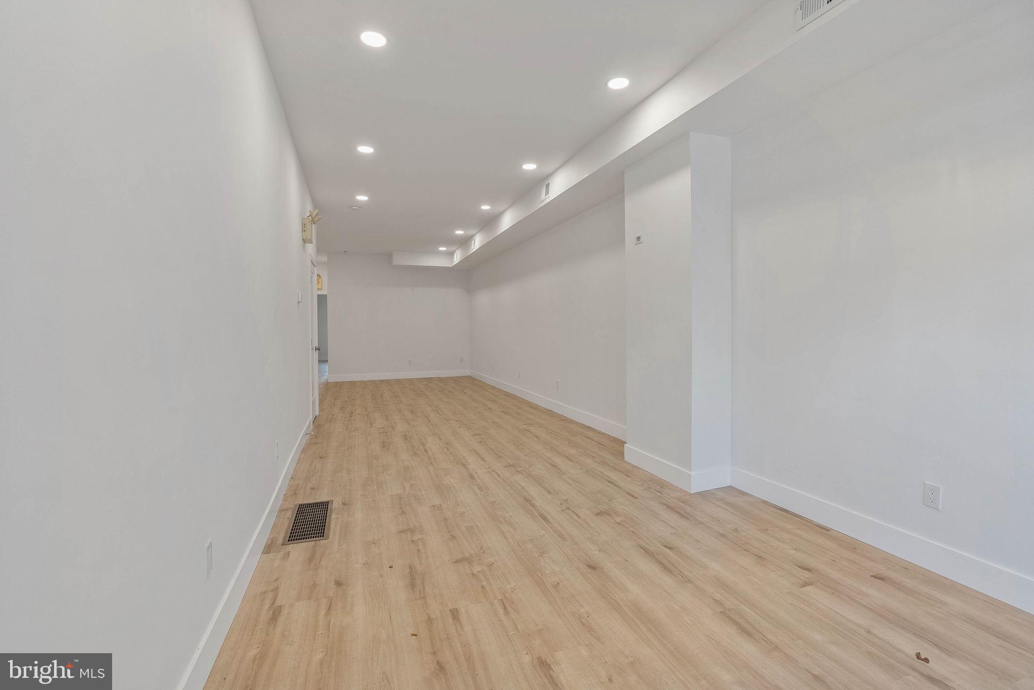 1326 POINT BREEZE AVENUE