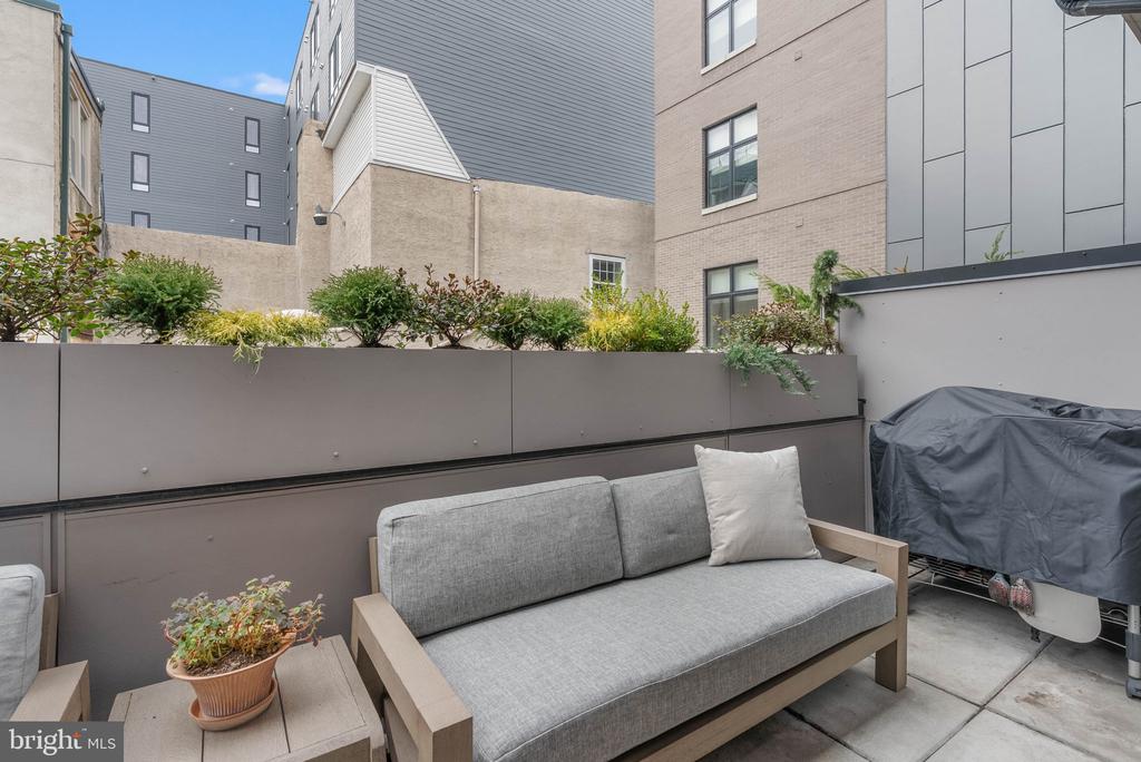 308 N 2ND STREET
