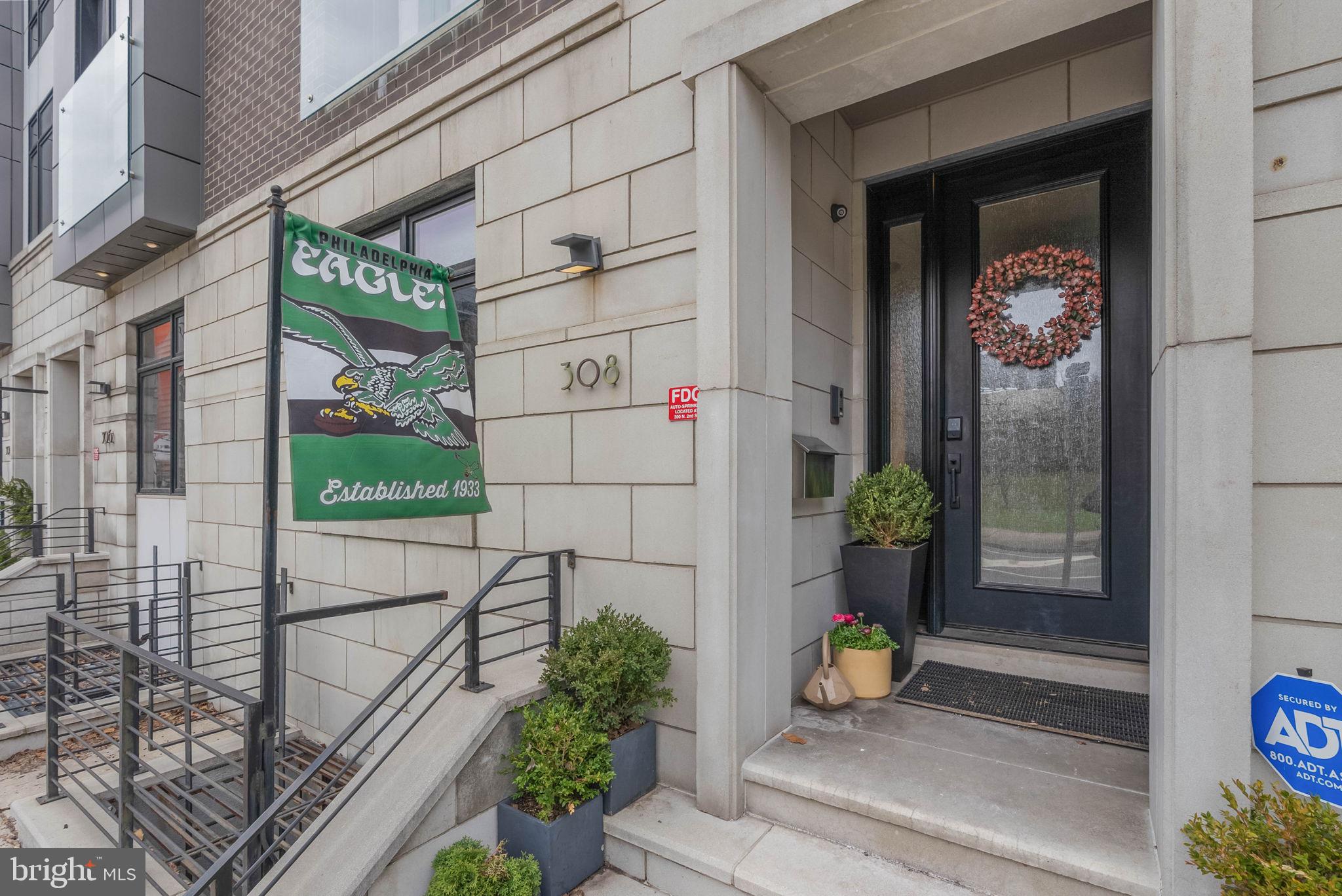 308 N 2ND STREET