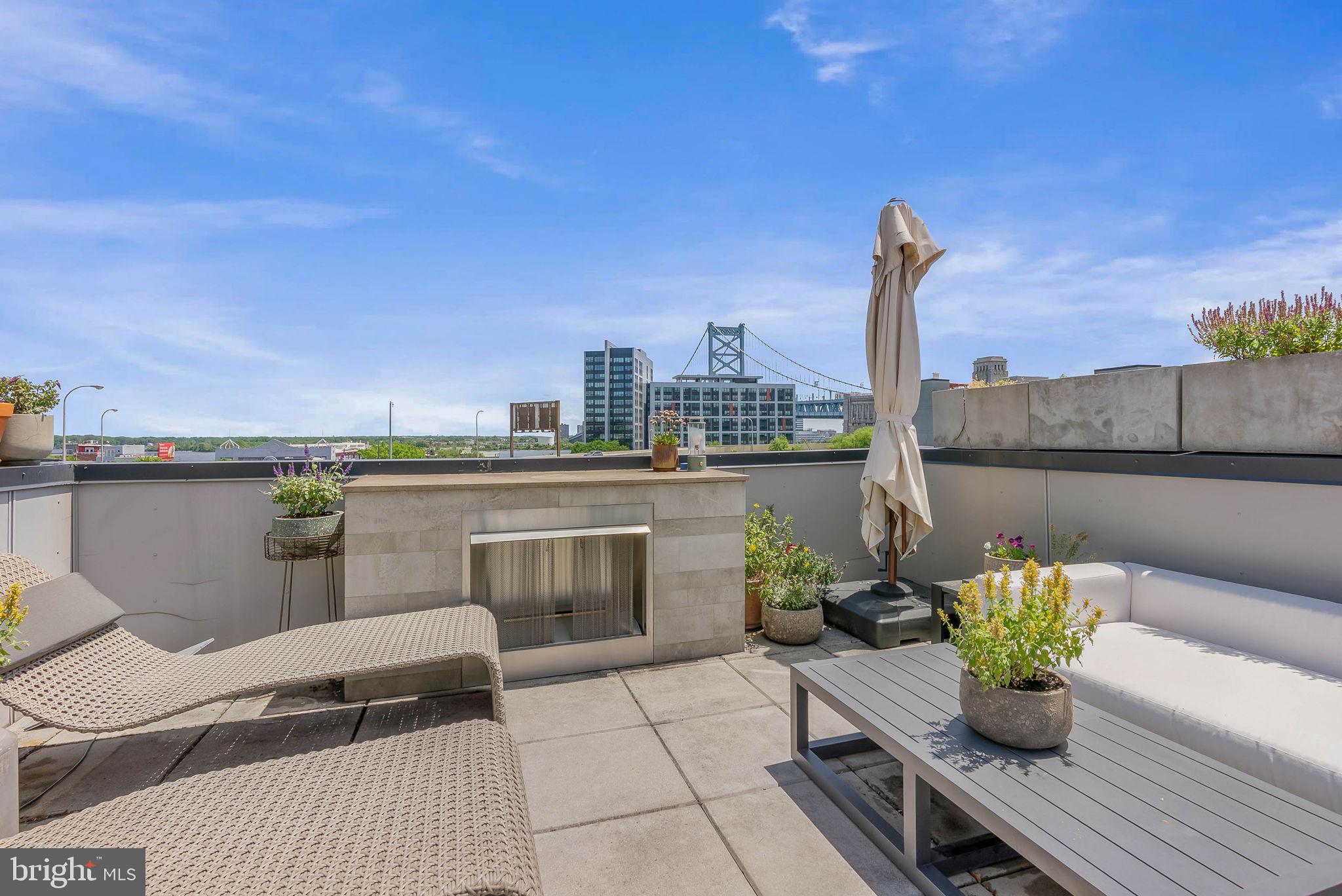 308 N 2ND STREET