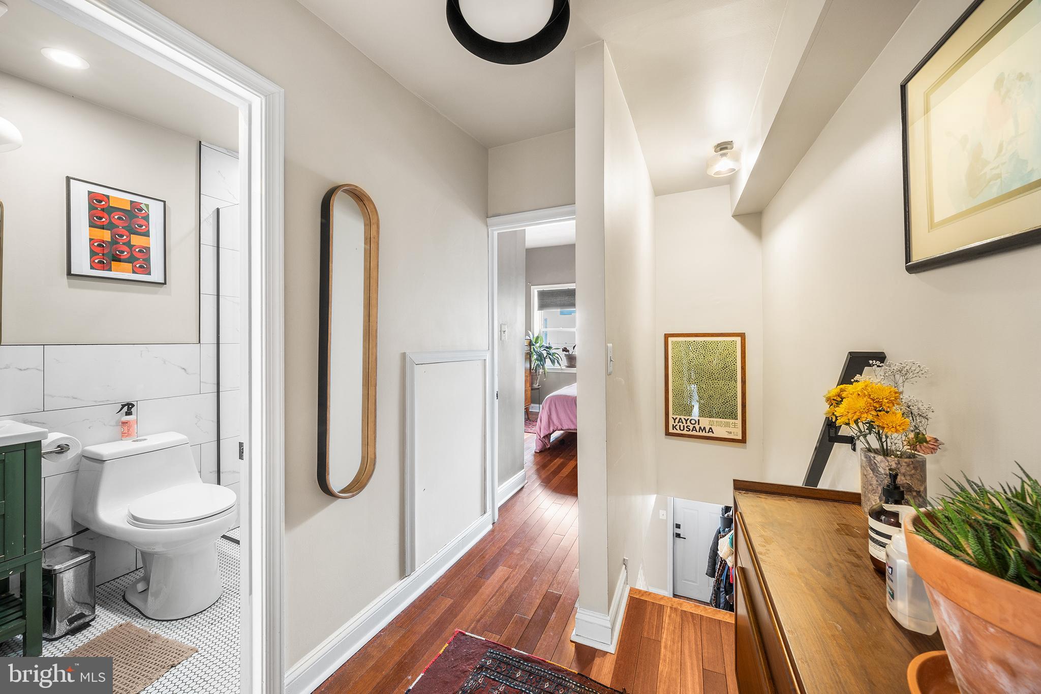 1567 E HEWSON STREET