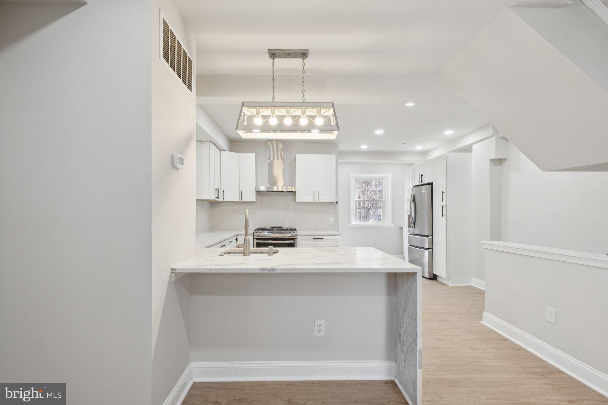 6508 SAYBROOK AVENUE