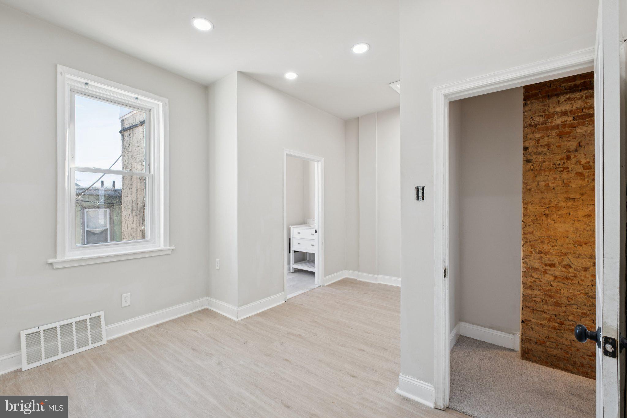 6508 SAYBROOK AVENUE