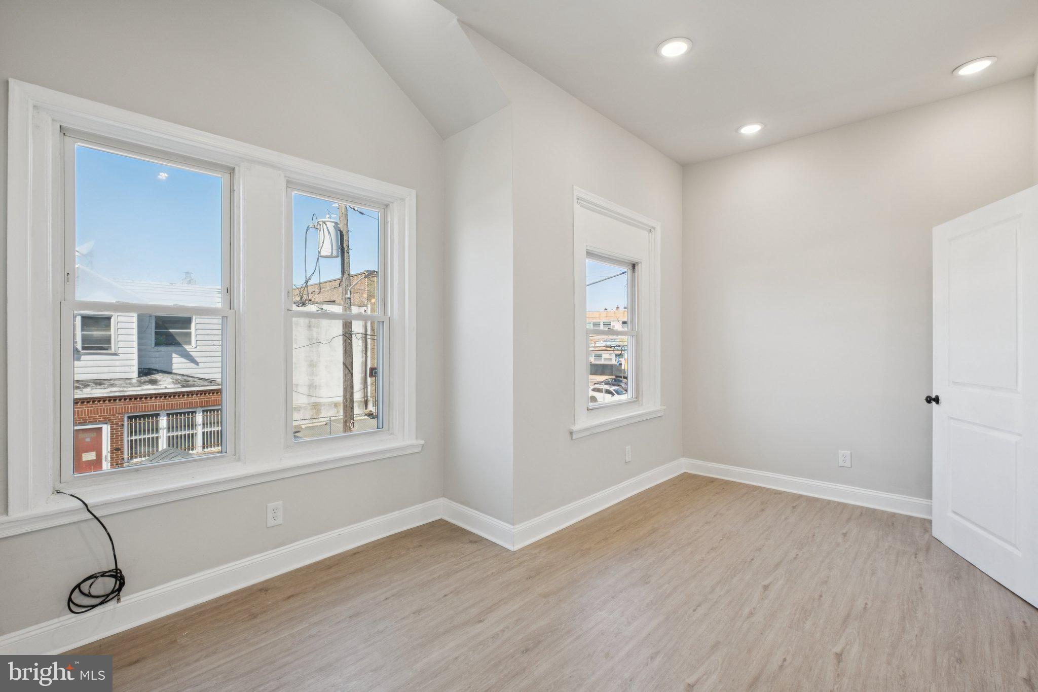 6508 SAYBROOK AVENUE