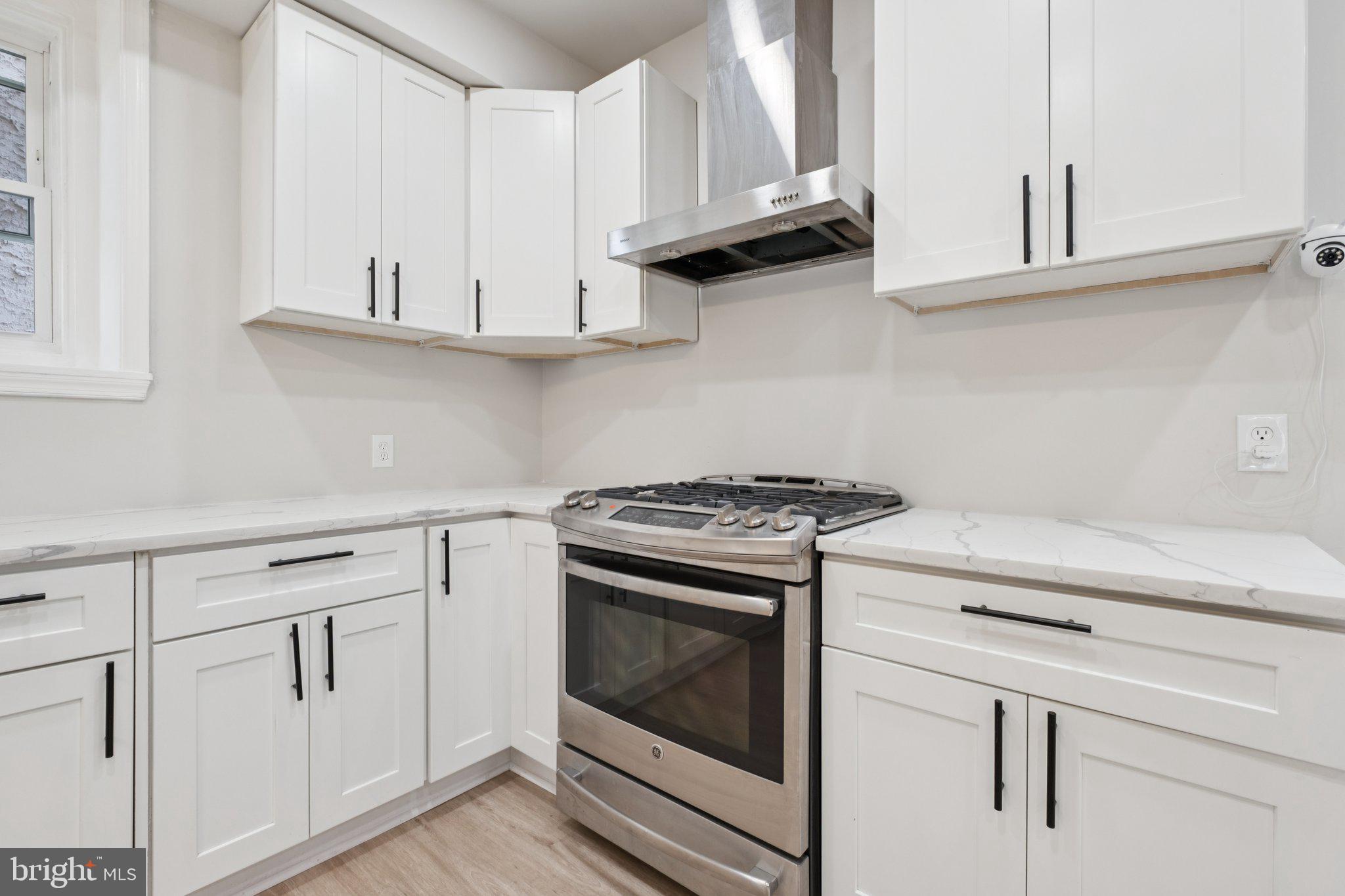 6508 SAYBROOK AVENUE