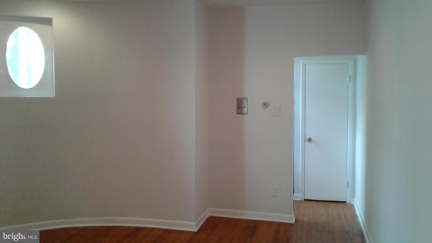 923 SPRUCE STREET 2R