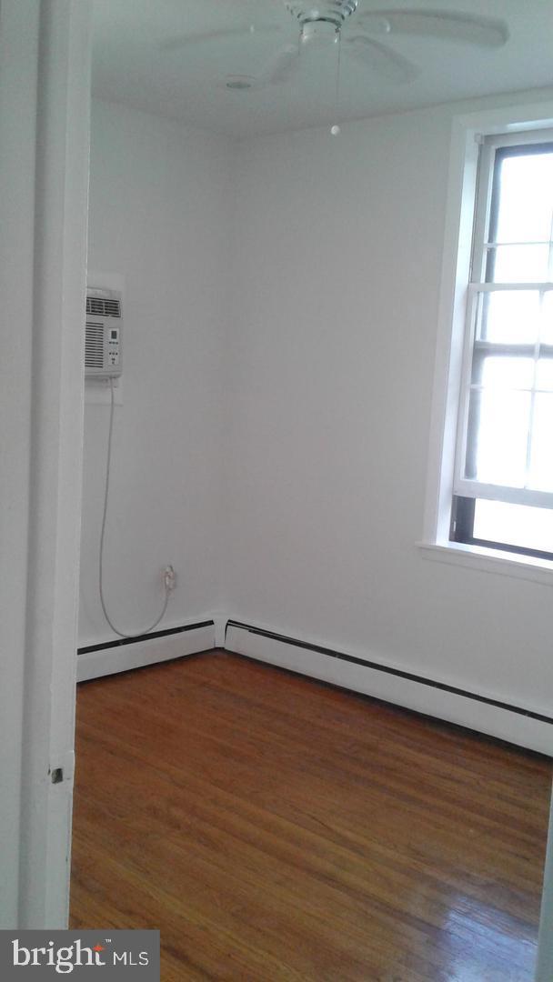 923 SPRUCE STREET 2R