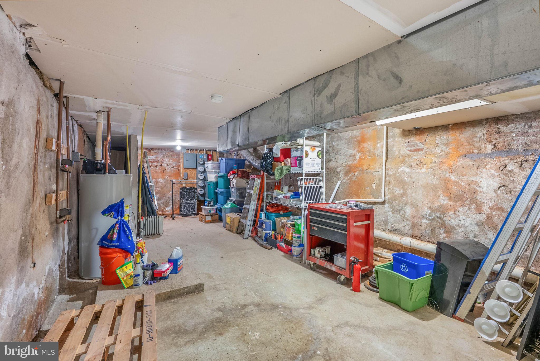 1930 CHRISTIAN STREET A