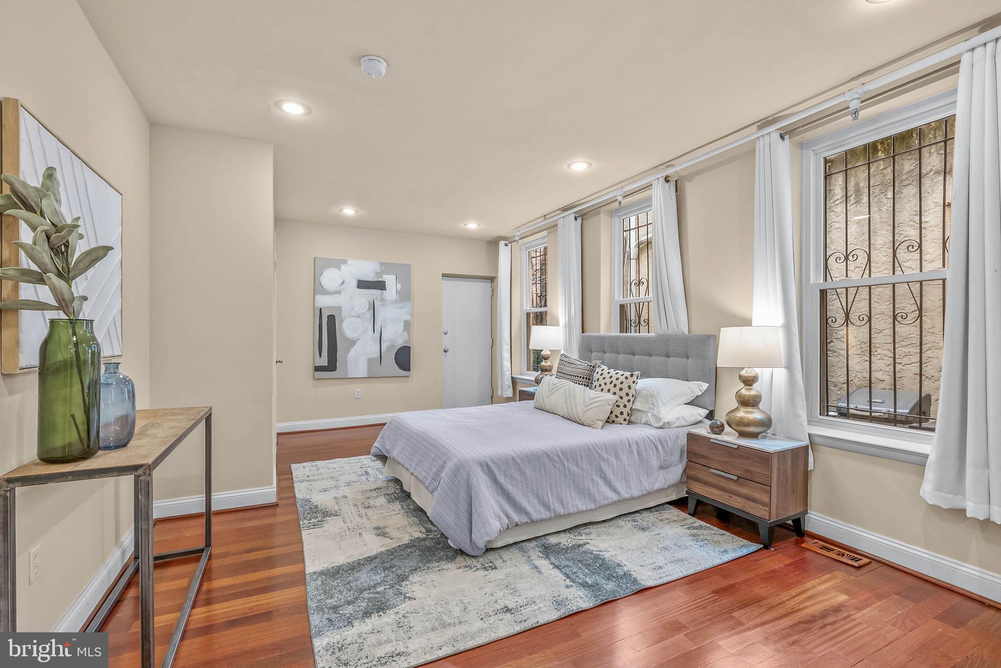 1930 CHRISTIAN STREET A