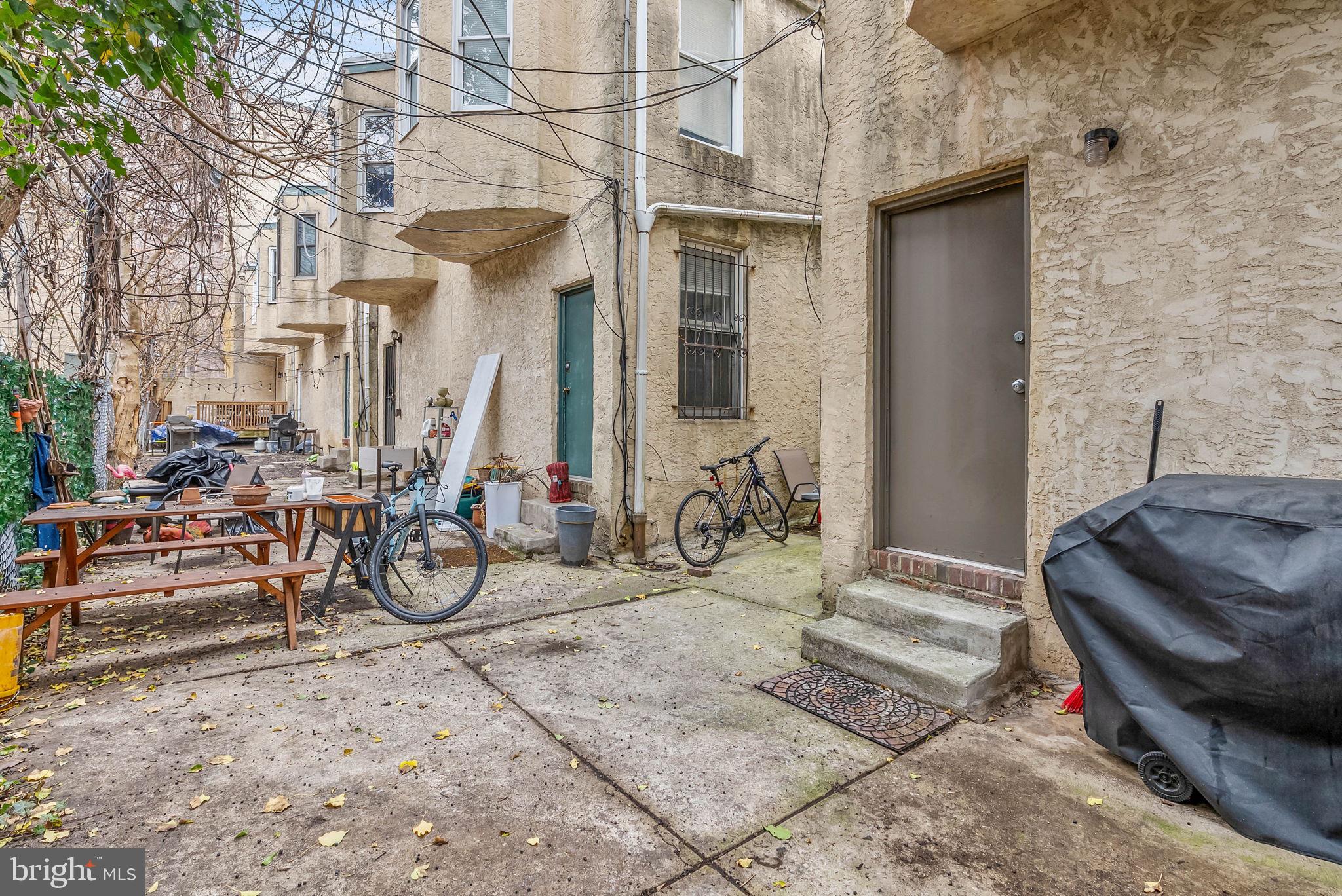 1930 CHRISTIAN STREET A