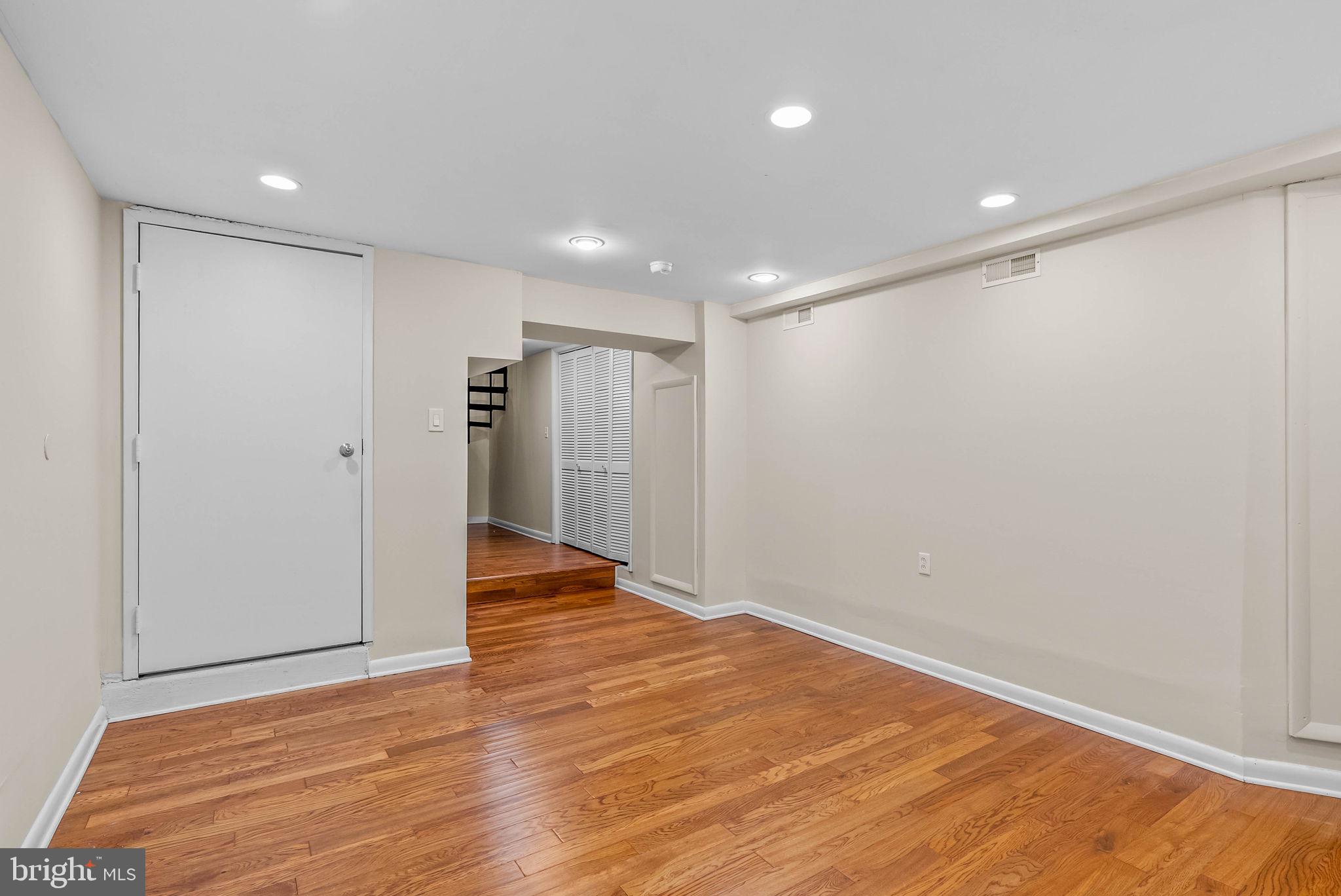 1930 CHRISTIAN STREET A