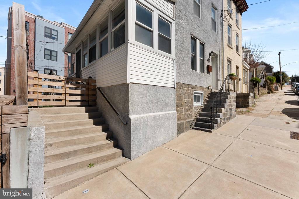 132 SHURS LANE