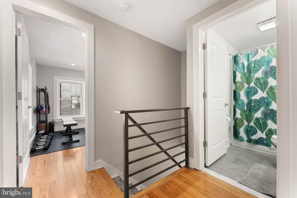 132 SHURS LANE