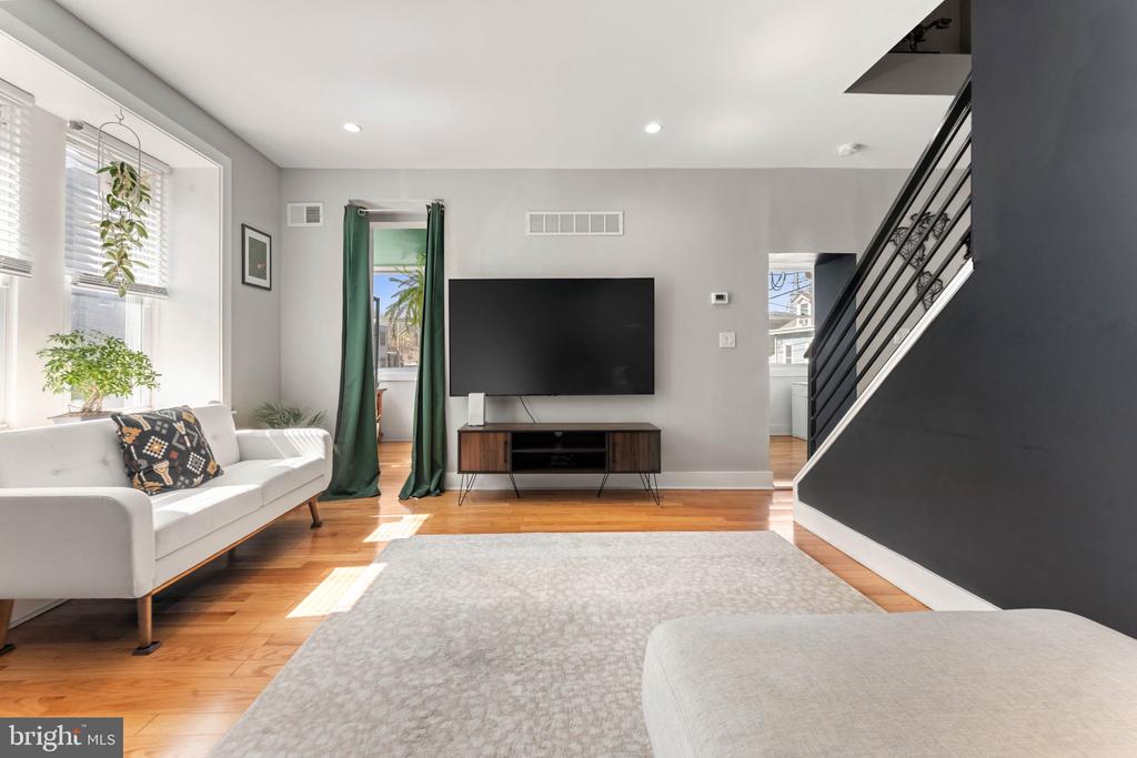 132 SHURS LANE
