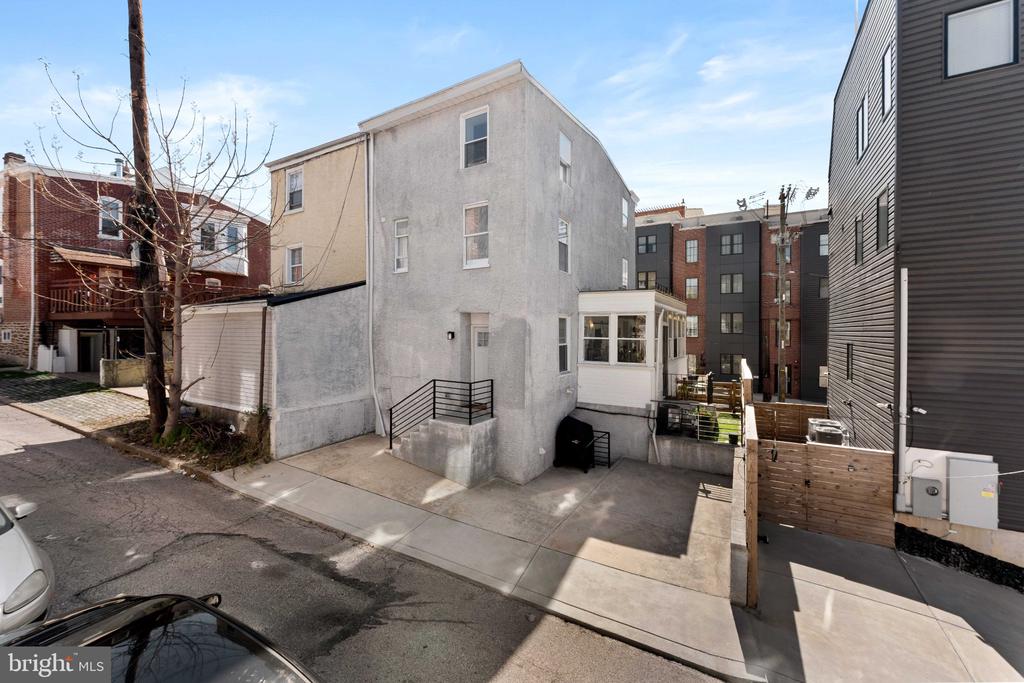 132 SHURS LANE
