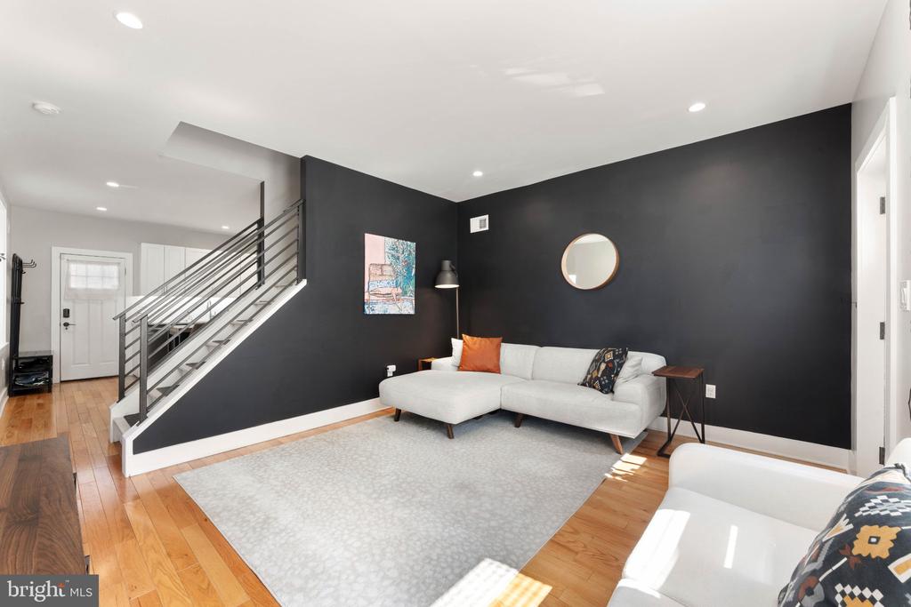 132 SHURS LANE