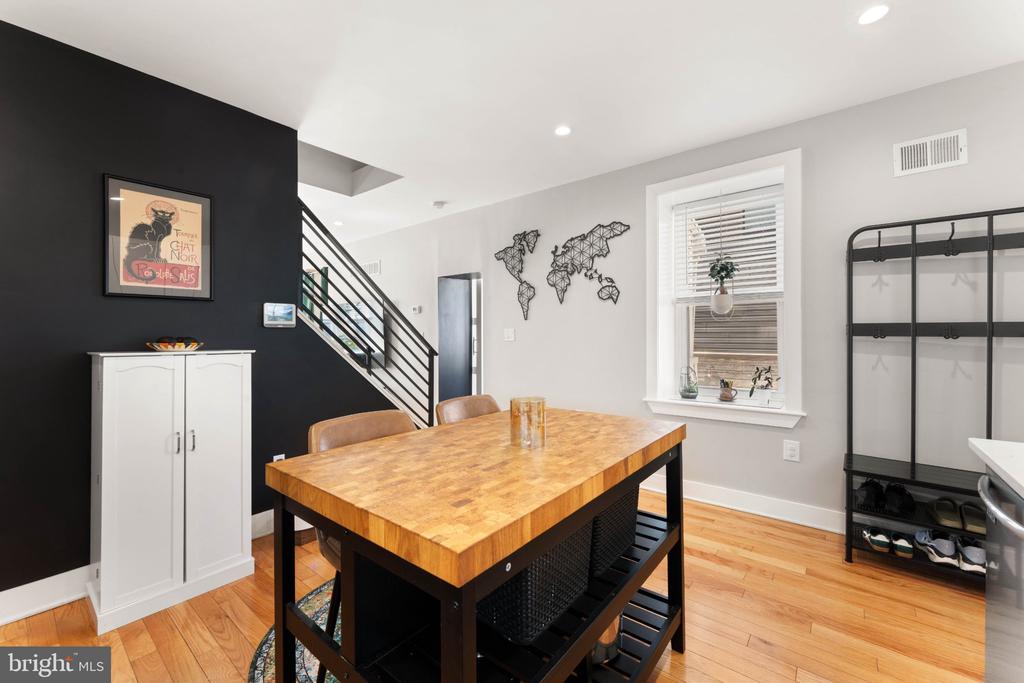 132 SHURS LANE