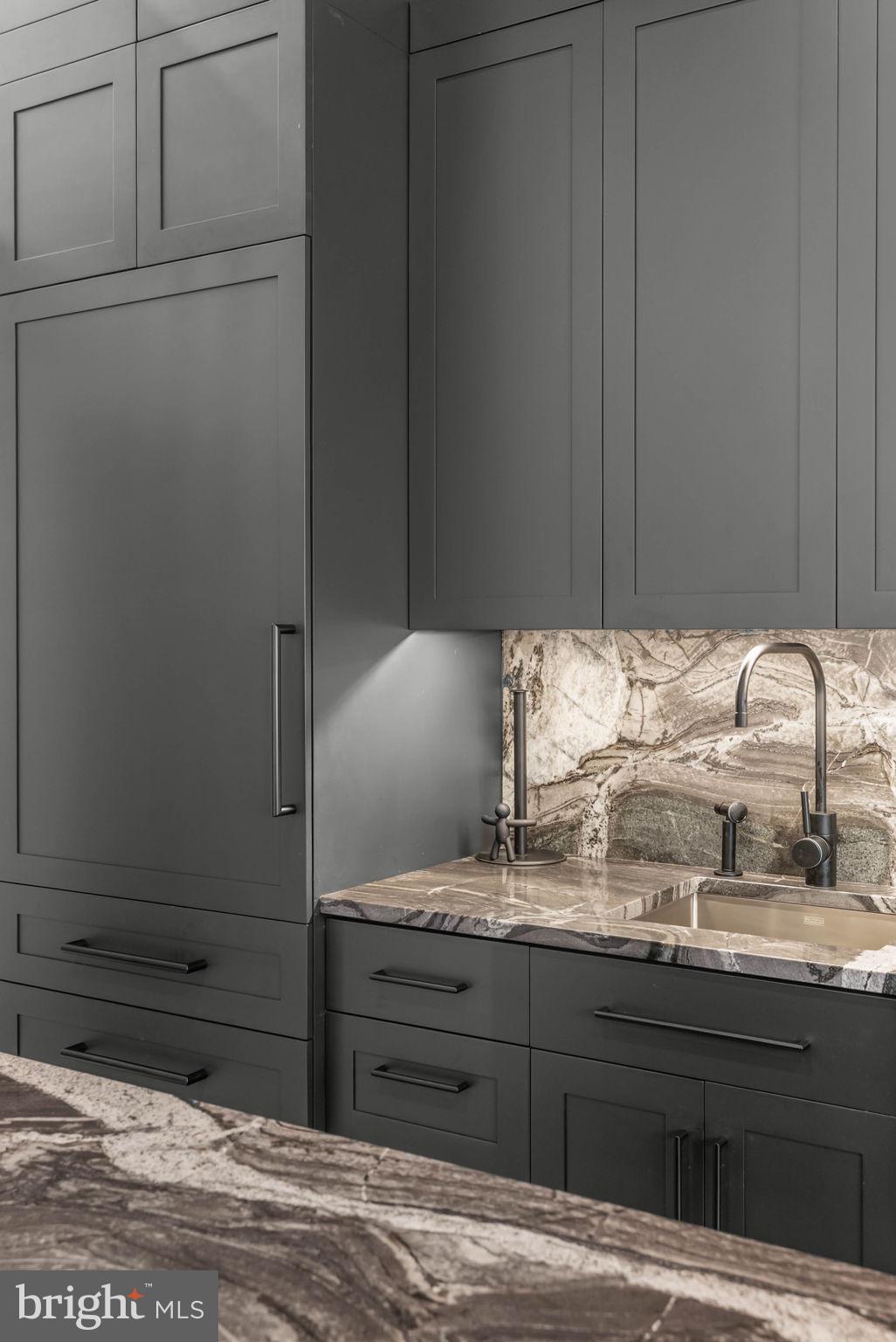 219 S 18TH STREET 29 710