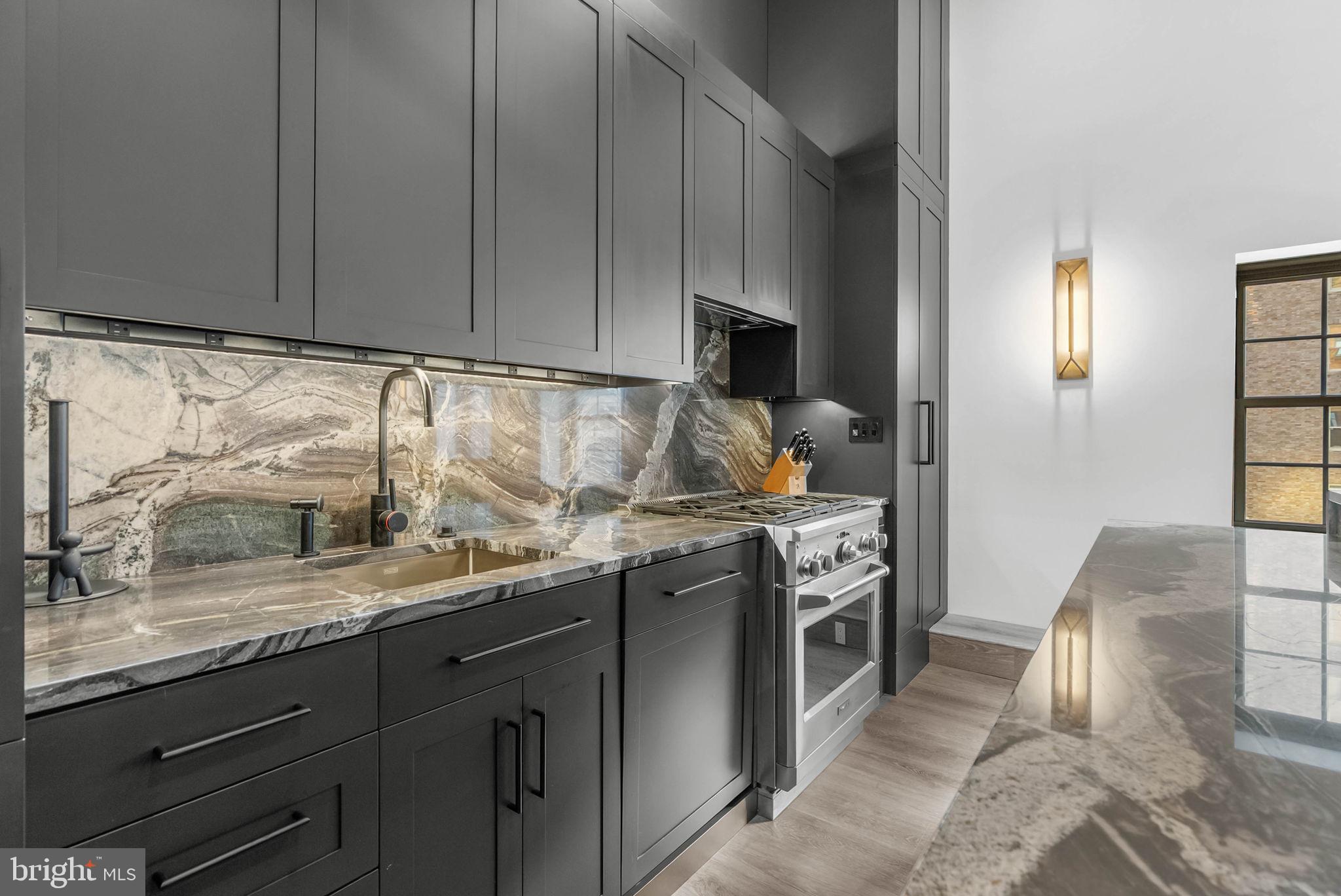 219 S 18TH STREET 29 710