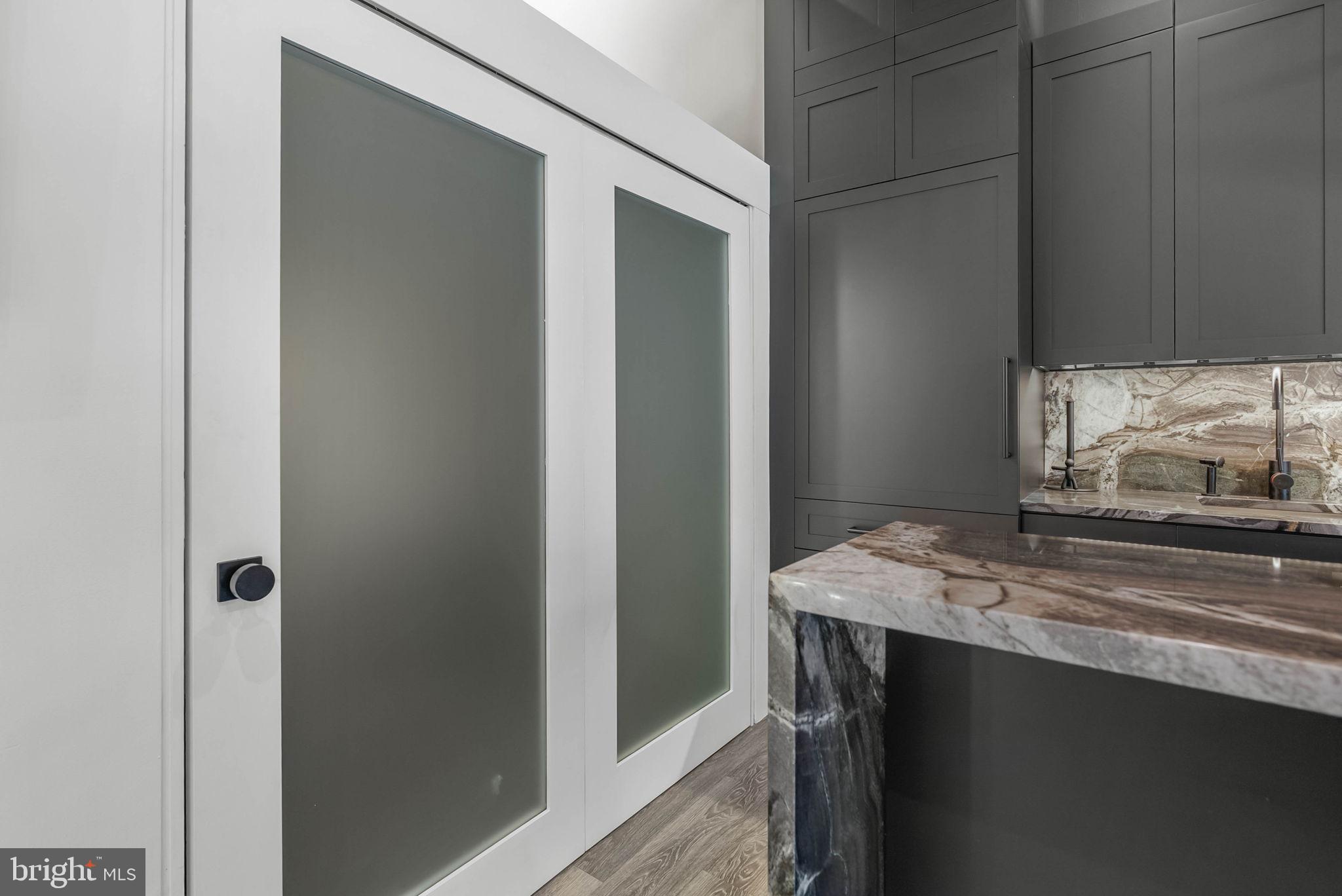 219 S 18TH STREET 29 710