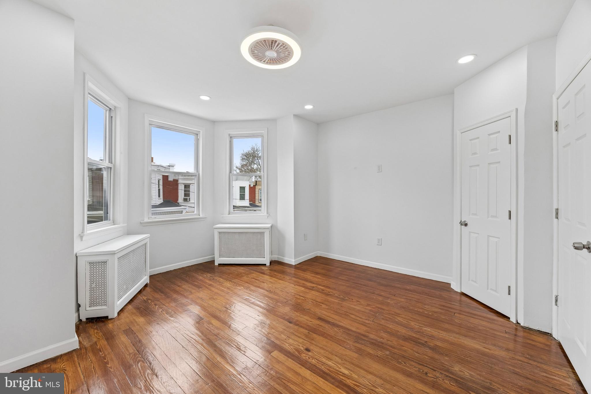 5648 BROOMALL STREET 00