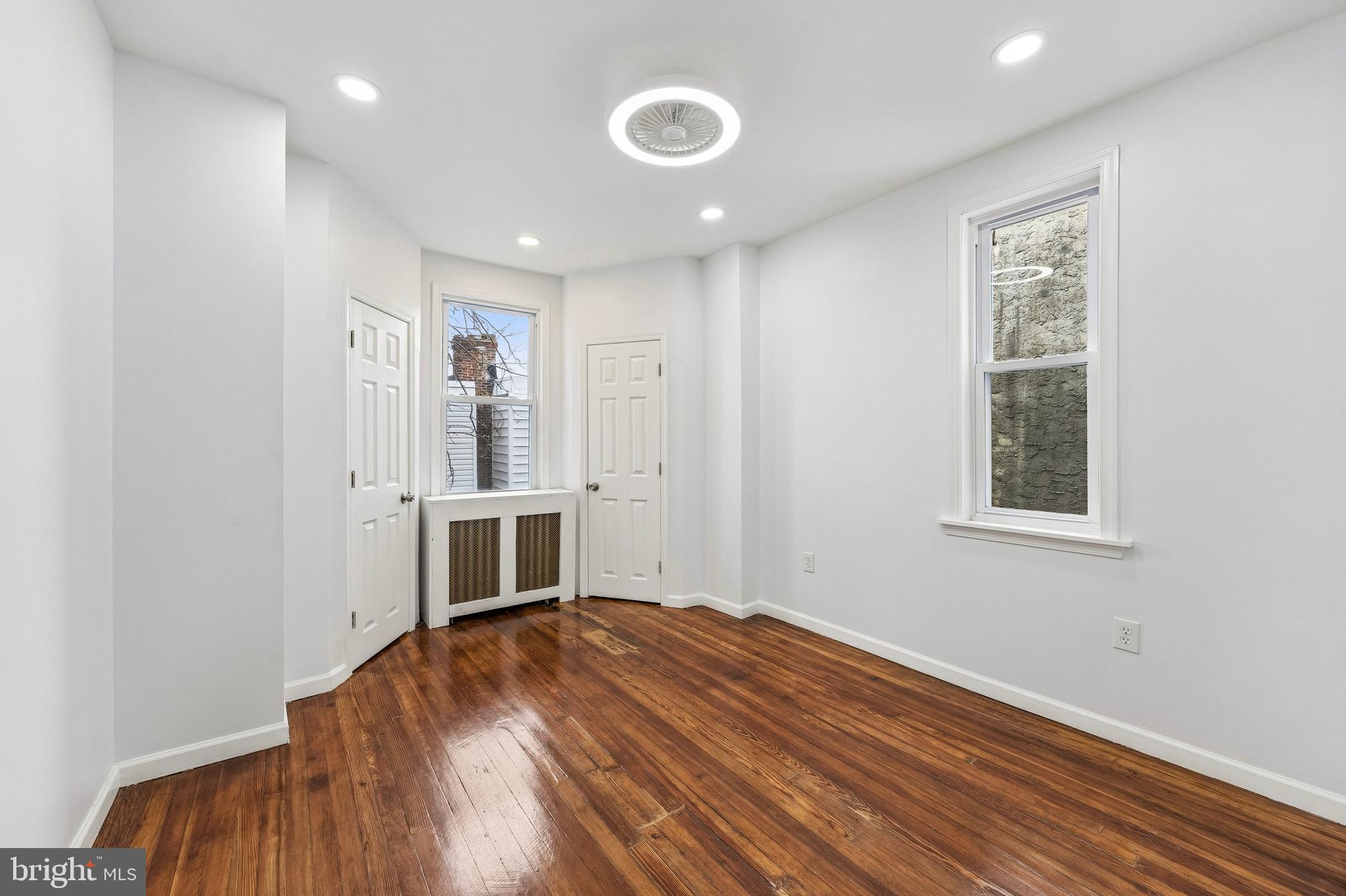 5648 BROOMALL STREET 00