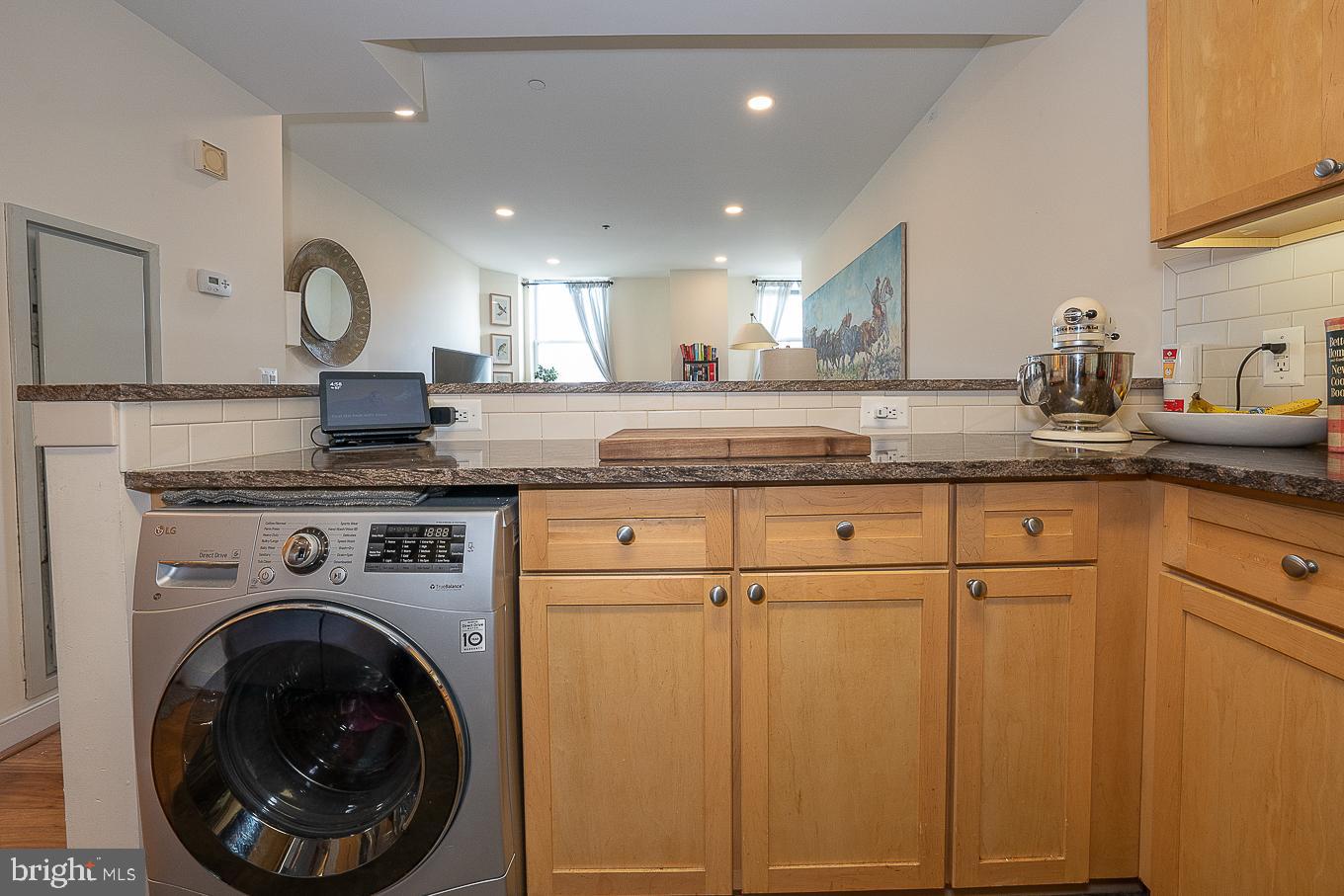 111 S 15TH STREET 2001