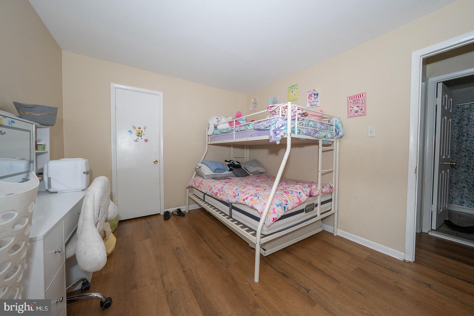 2940 DEVEREAUX AVENUE