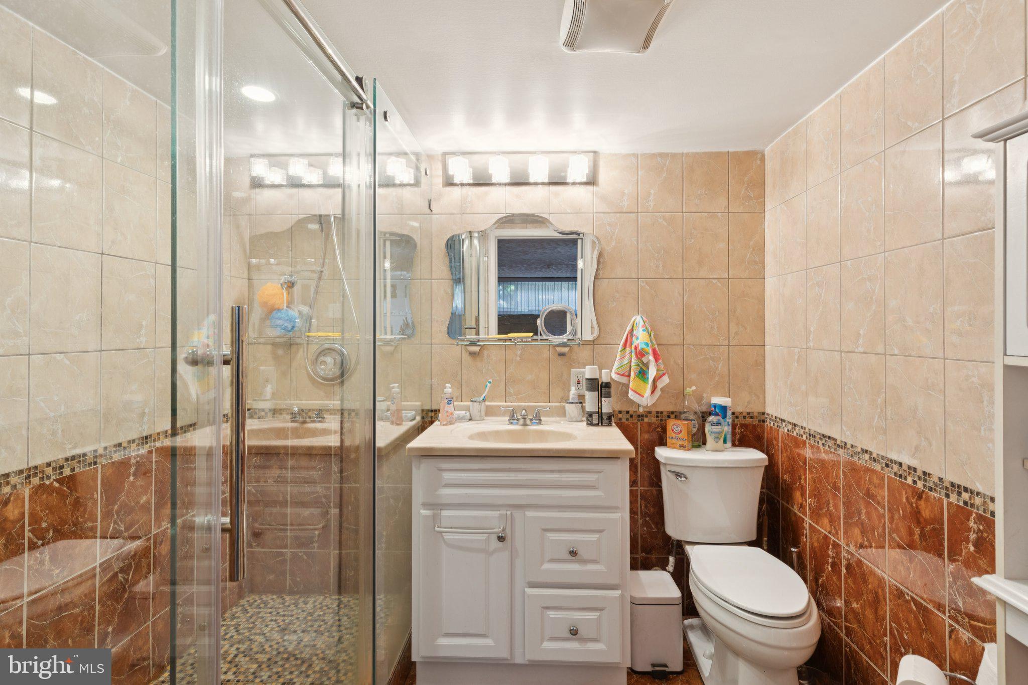 1928 KENTWOOD STREET