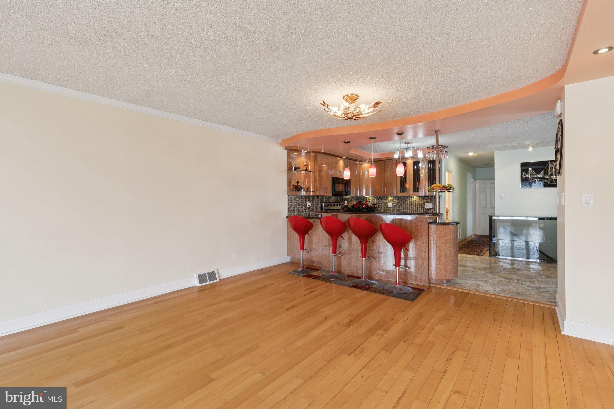 1928 KENTWOOD STREET