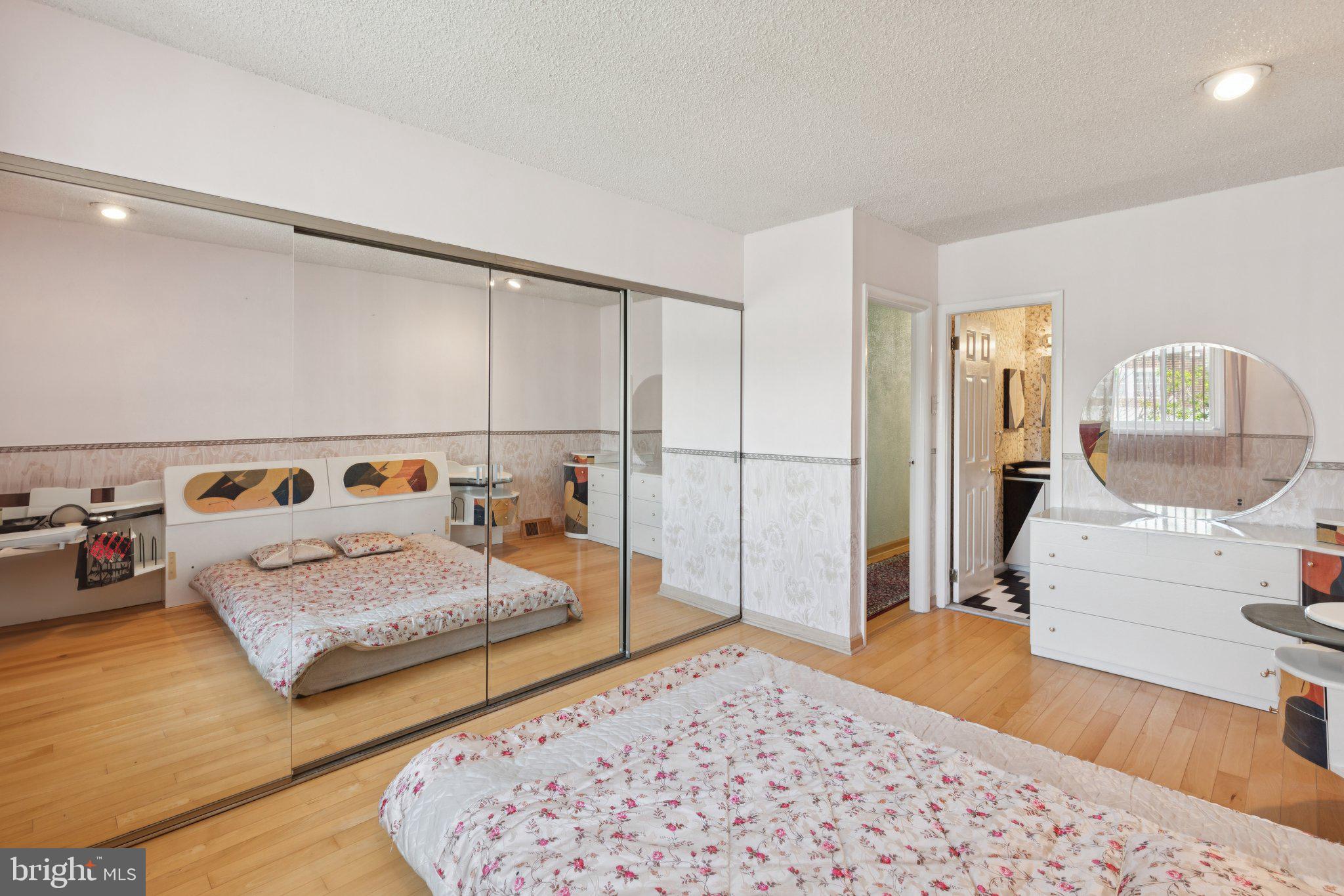 1928 KENTWOOD STREET