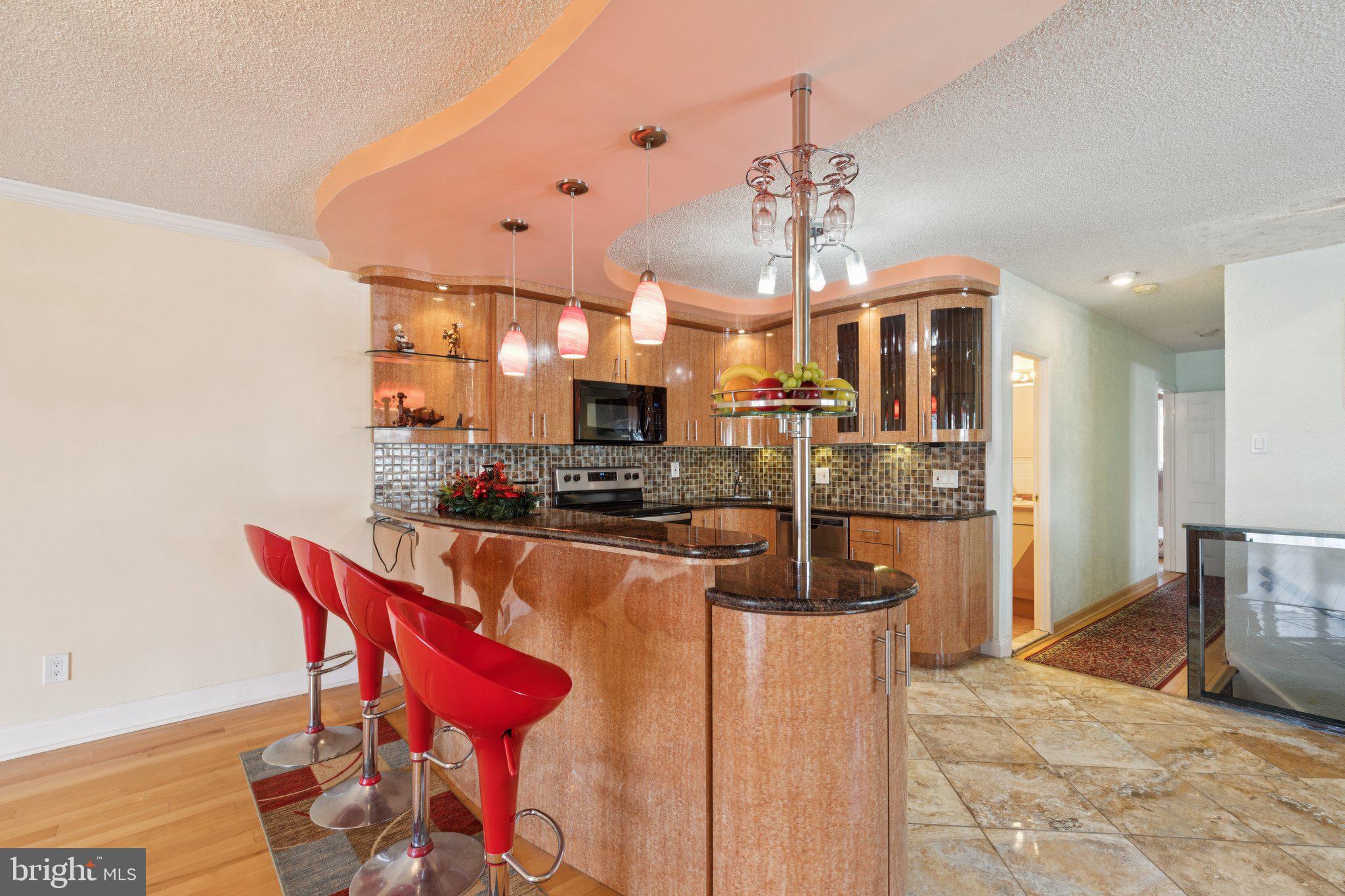 1928 KENTWOOD STREET