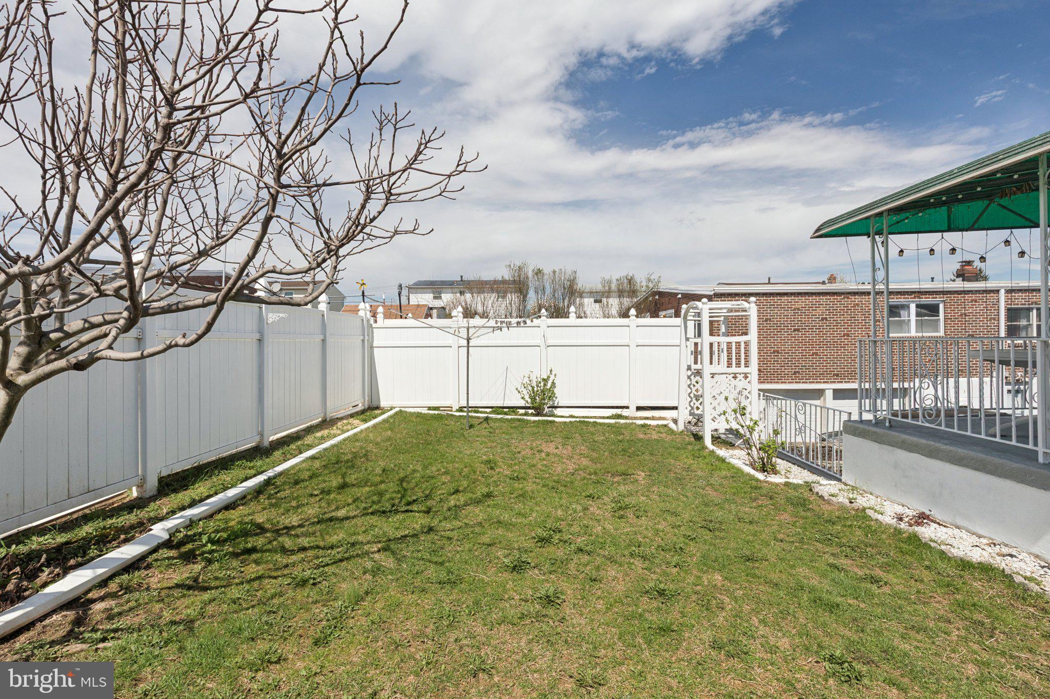 1928 KENTWOOD STREET