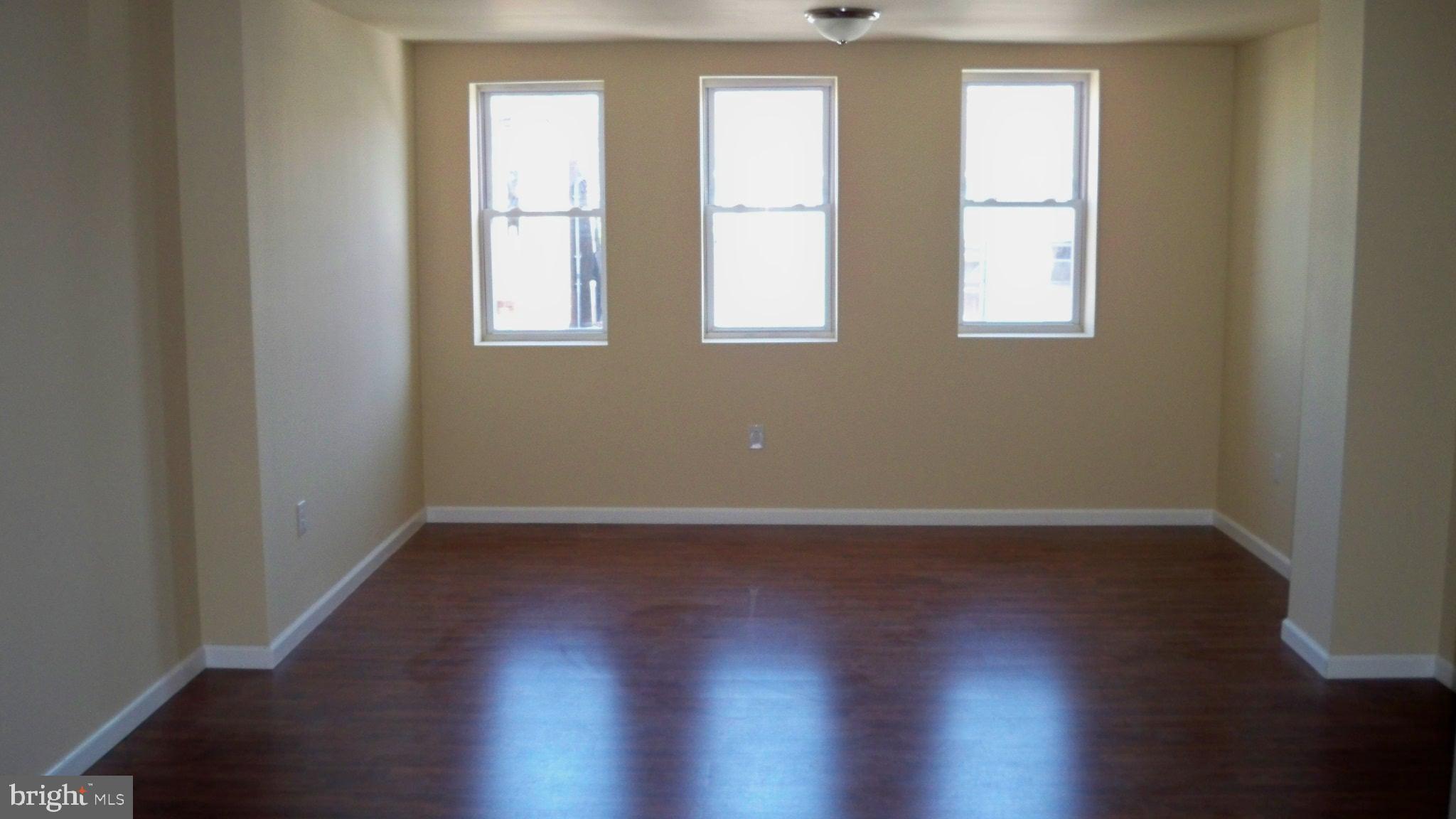 6006 CHESTNUT STREET