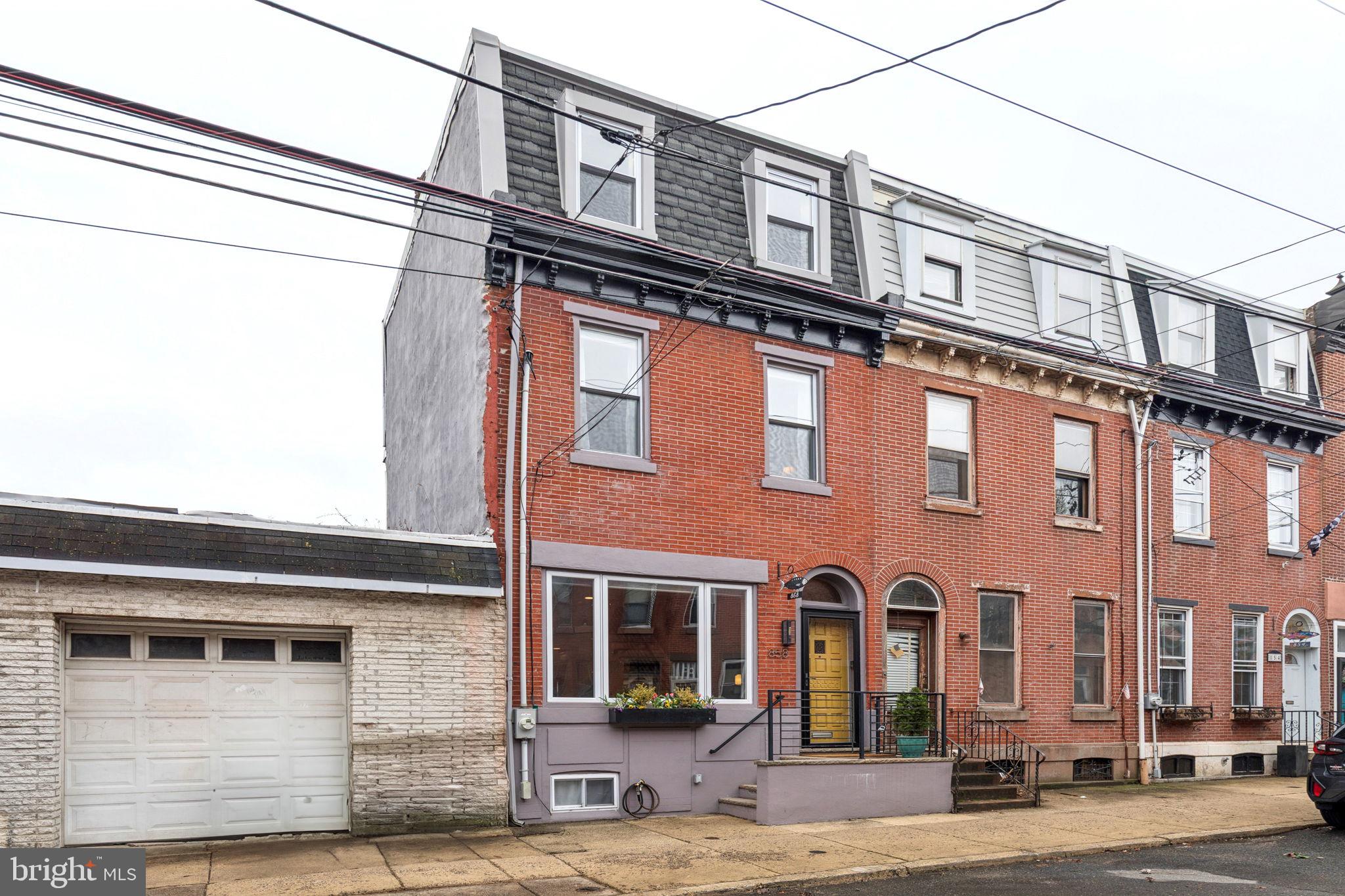 858 E THOMPSON STREET