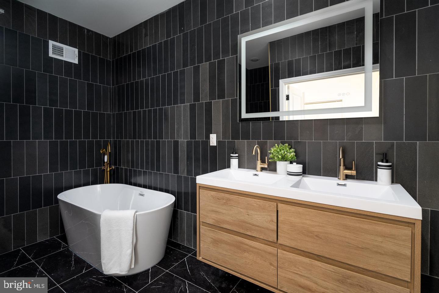 101 ELLSWORTH STREET