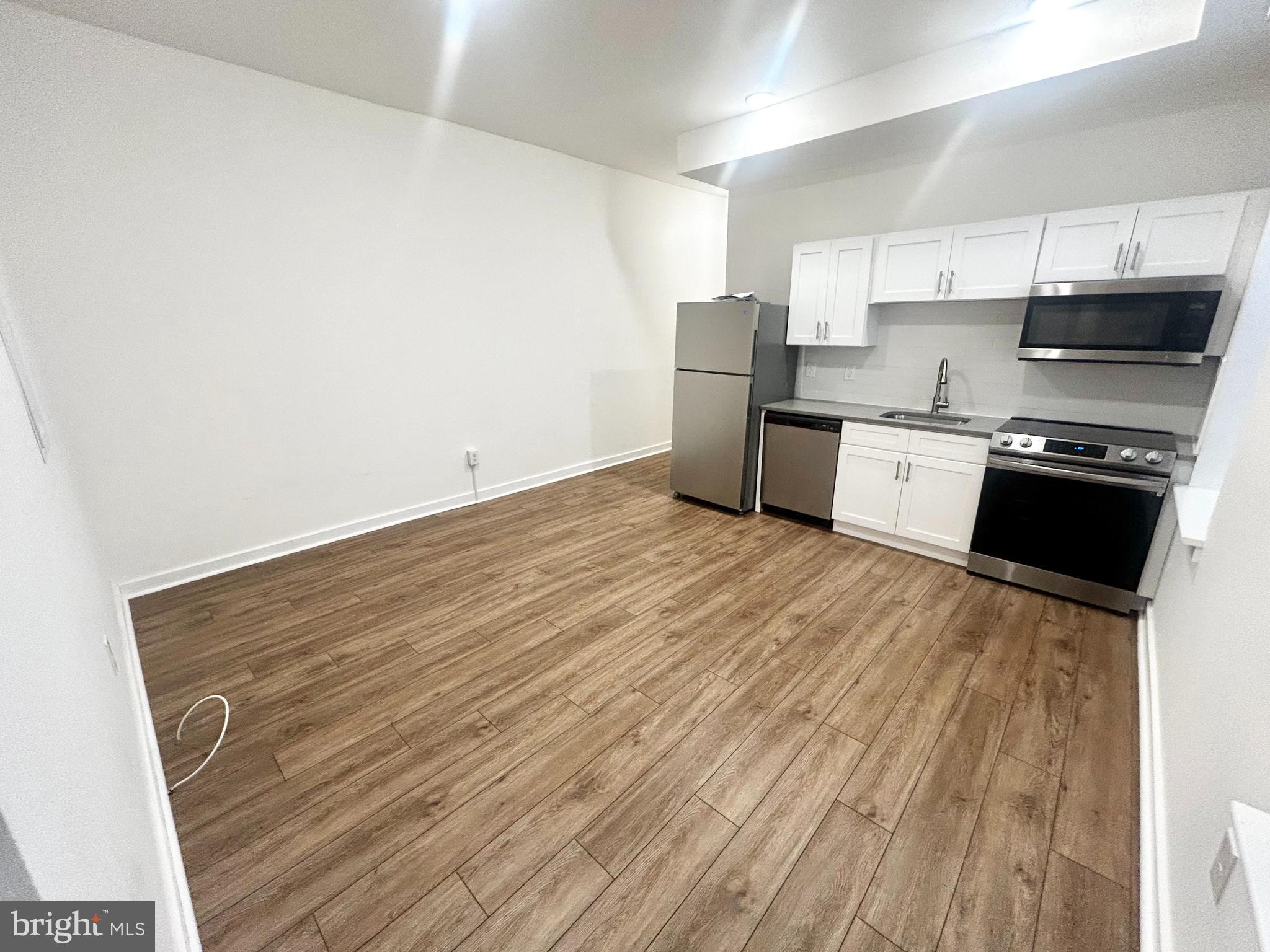 405 S 42ND STREET 1R