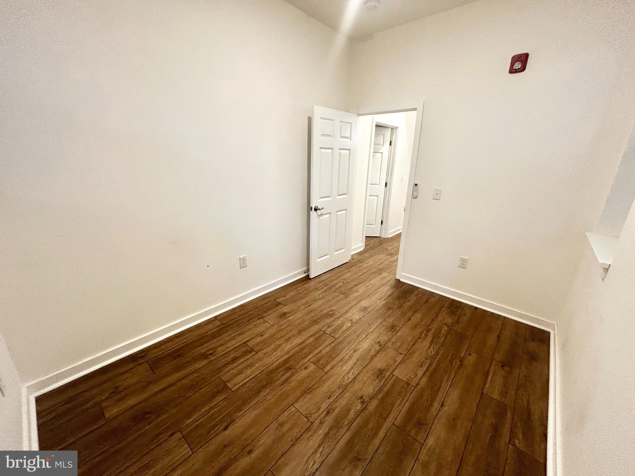 405 S 42ND STREET 1R