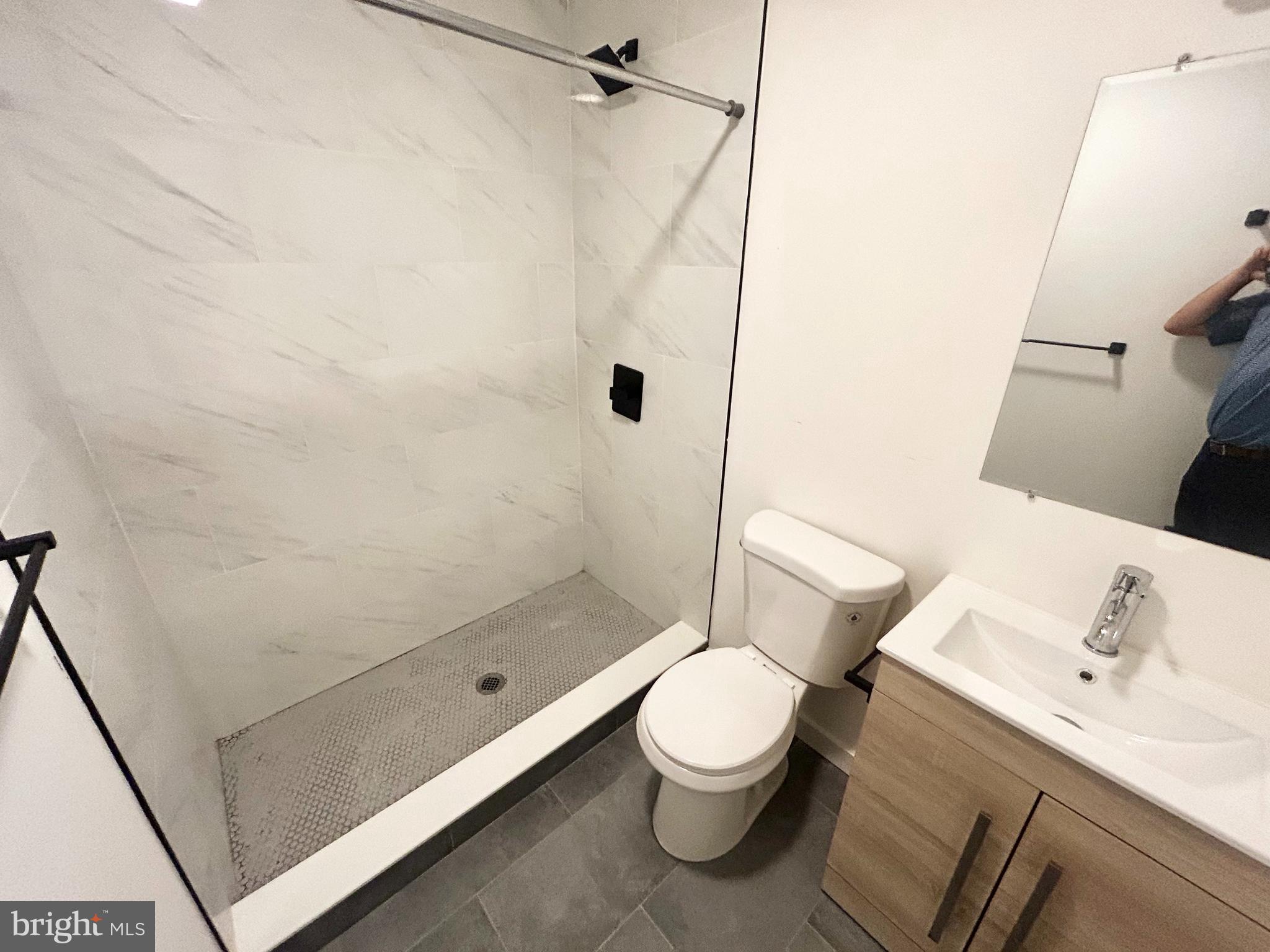 405 S 42ND STREET 1R