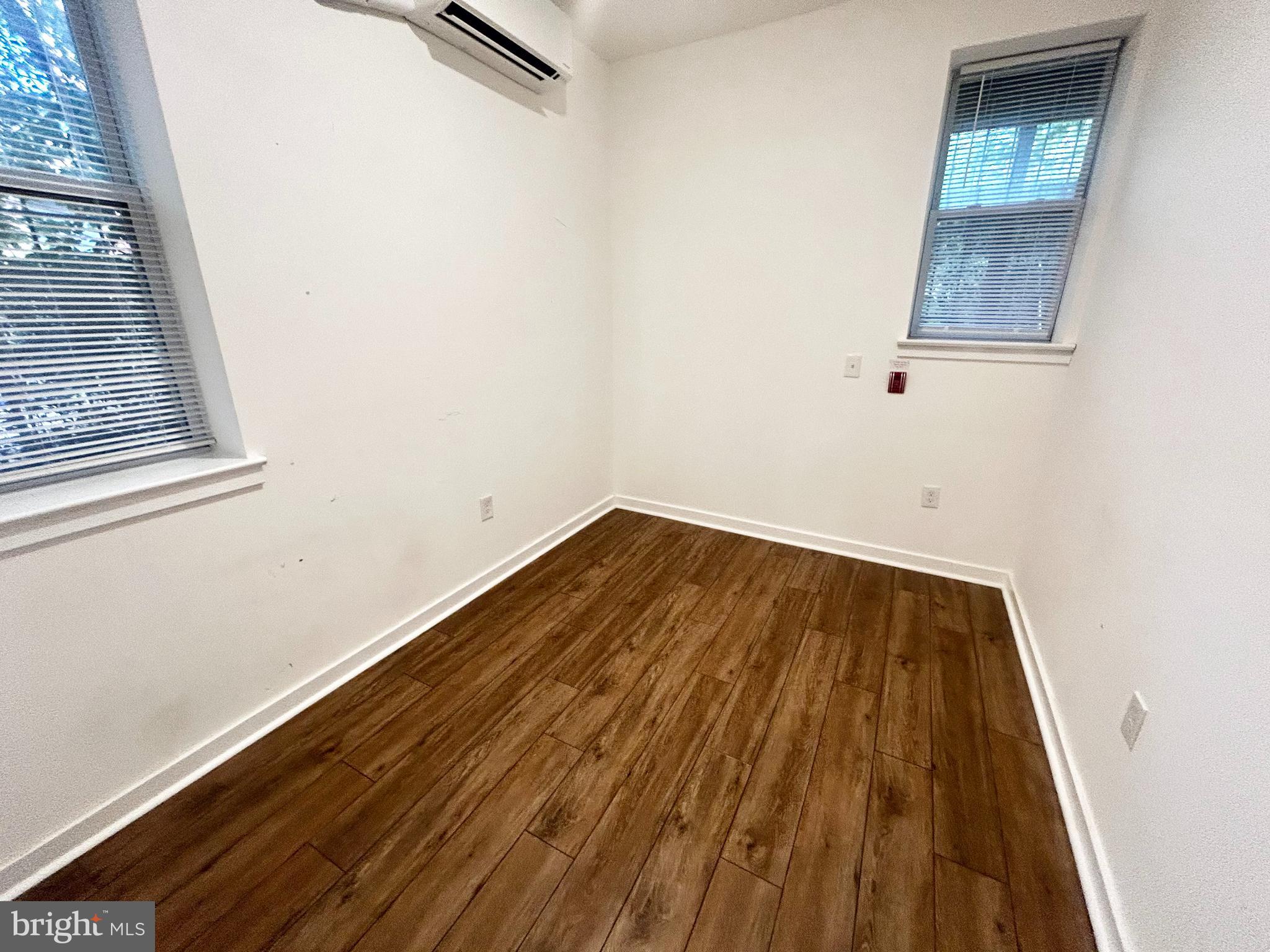 405 S 42ND STREET 1R