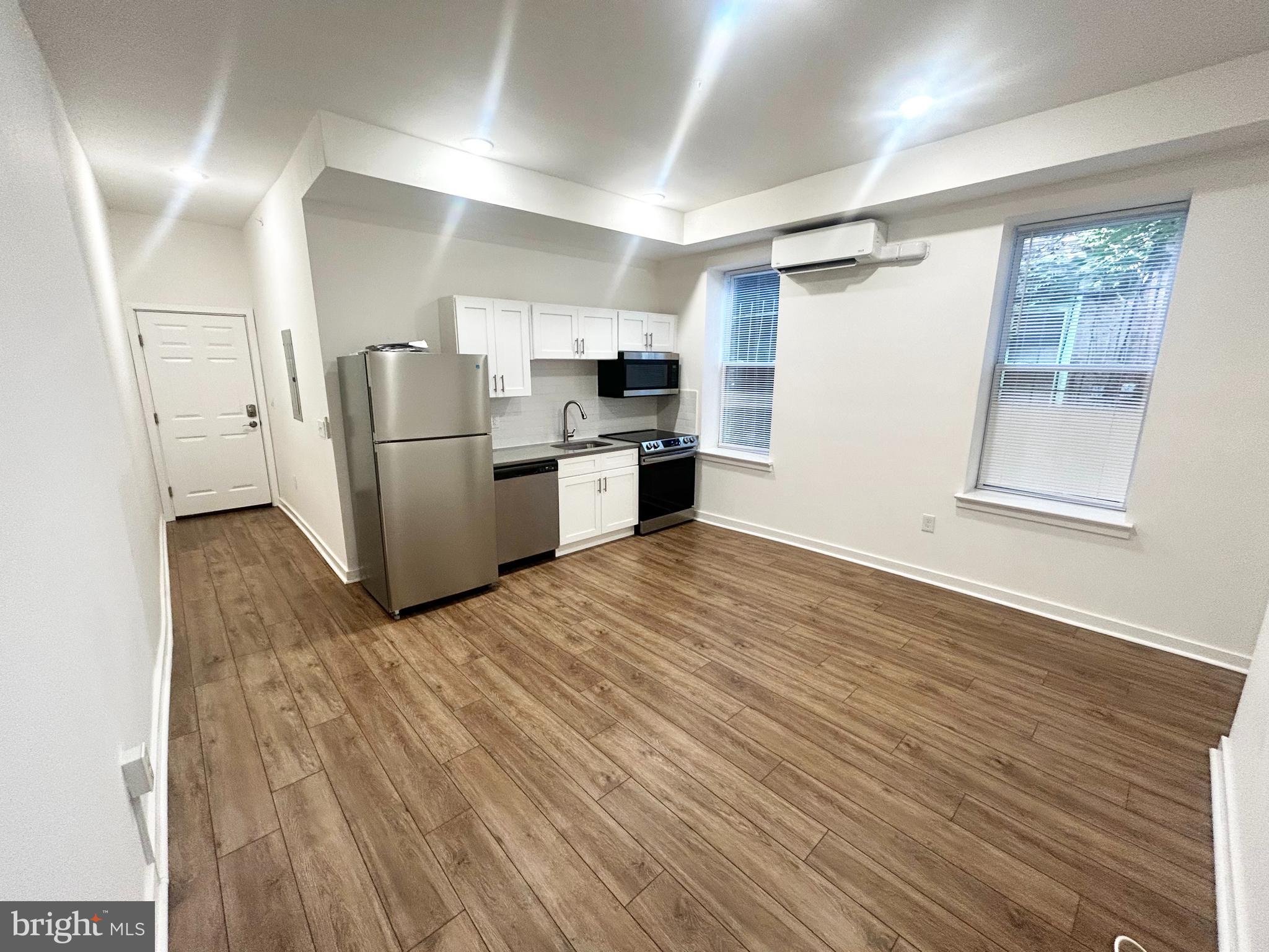 405 S 42ND STREET 1R