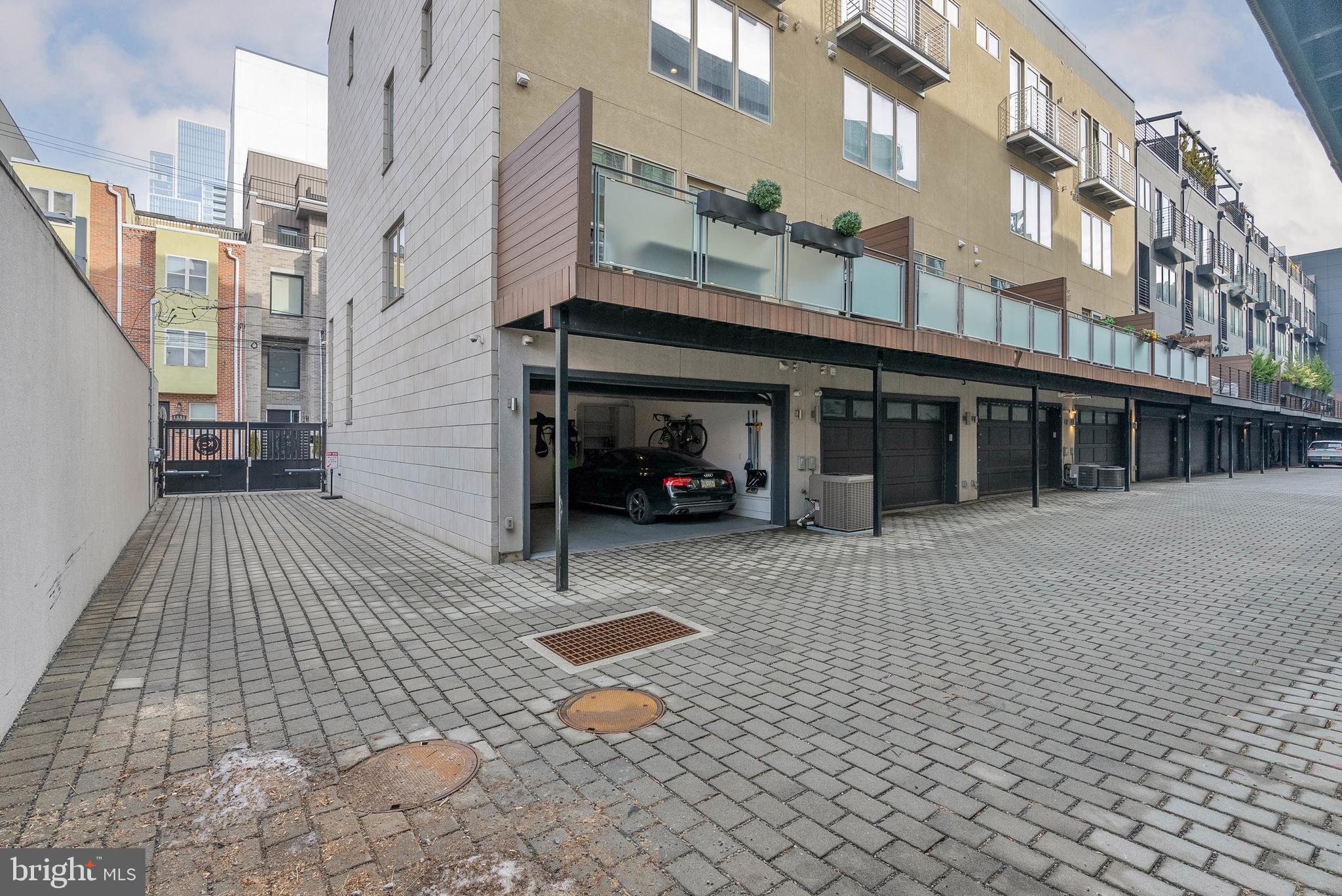 1338 KATER STREET 42