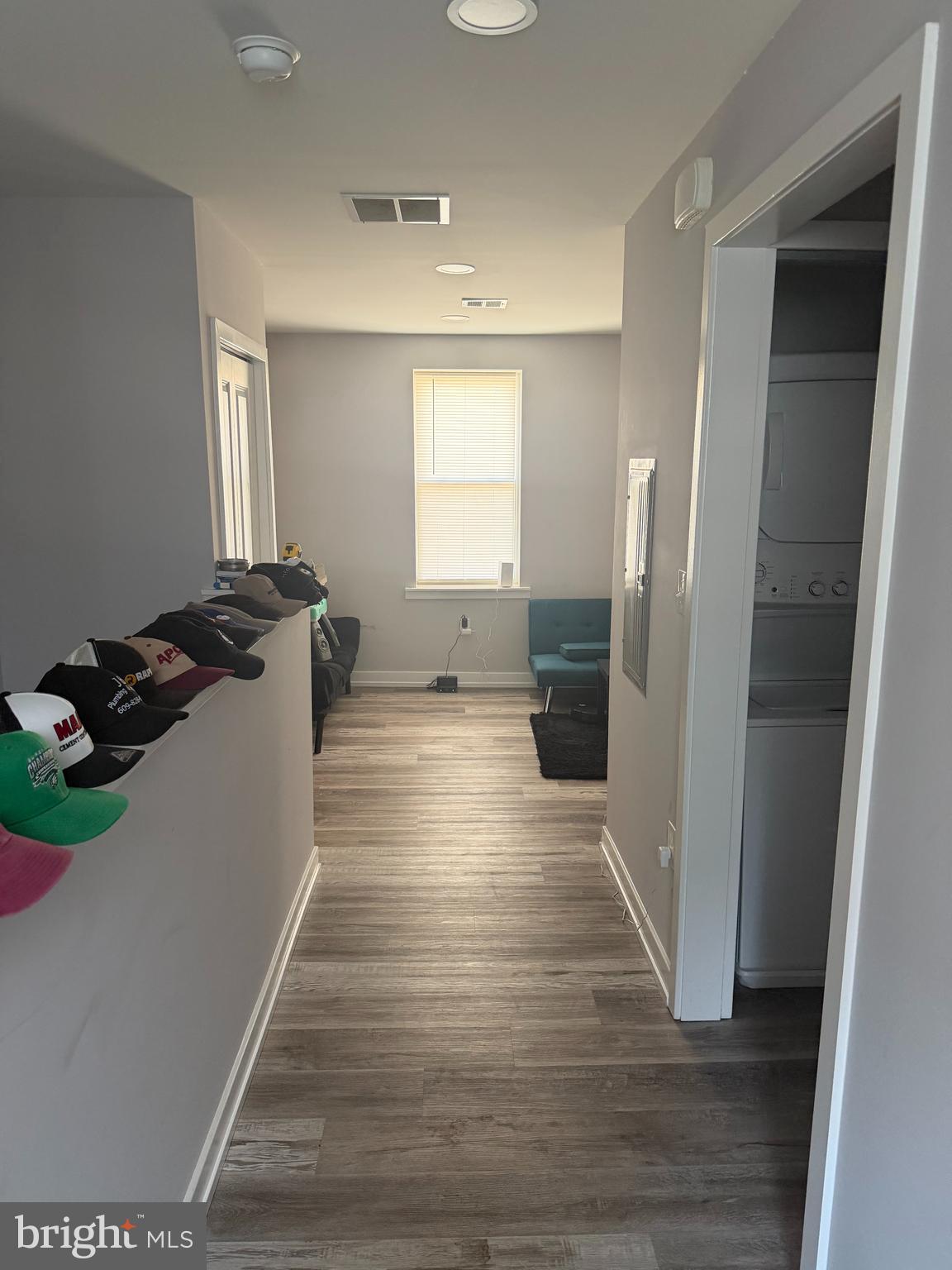 1617 POINT BREEZE AVENUE