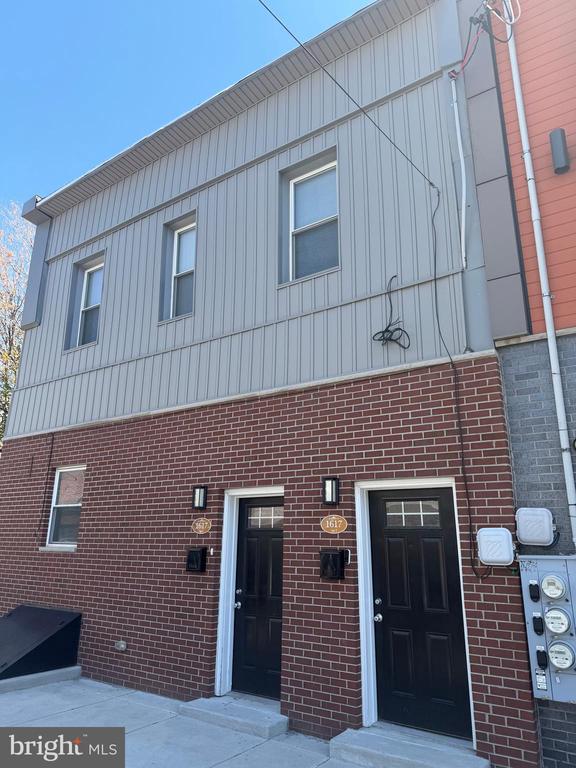 1617 POINT BREEZE AVENUE
